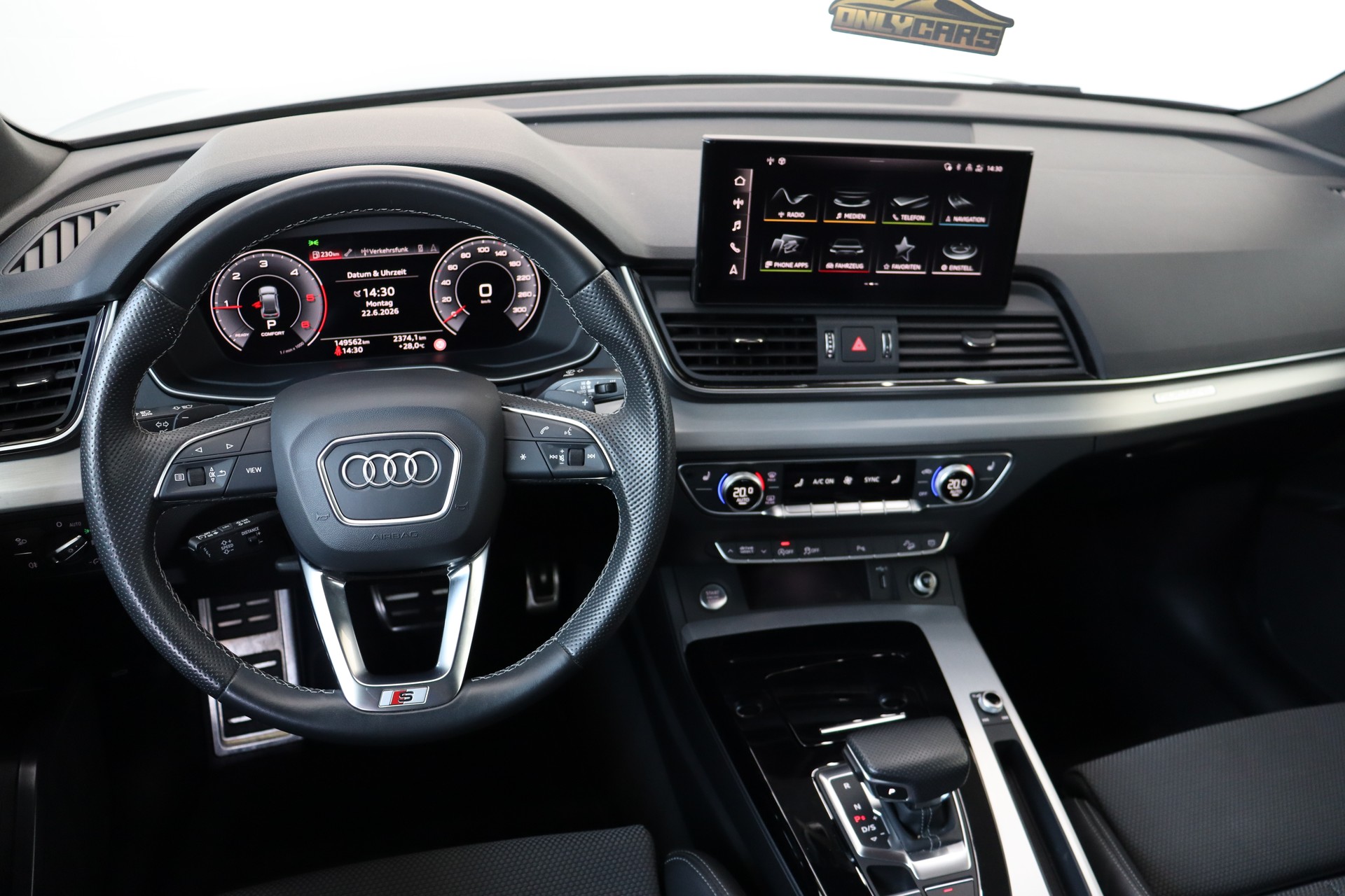 AUDI Q5 Sportback 40 TDI Blackedition quattro S-tronic-image-12