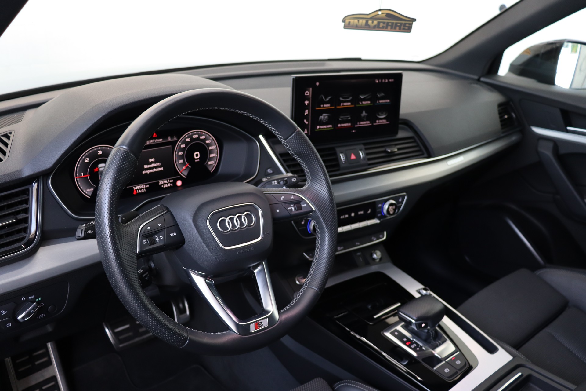 AUDI Q5 Sportback 40 TDI Blackedition quattro S-tronic-image-15