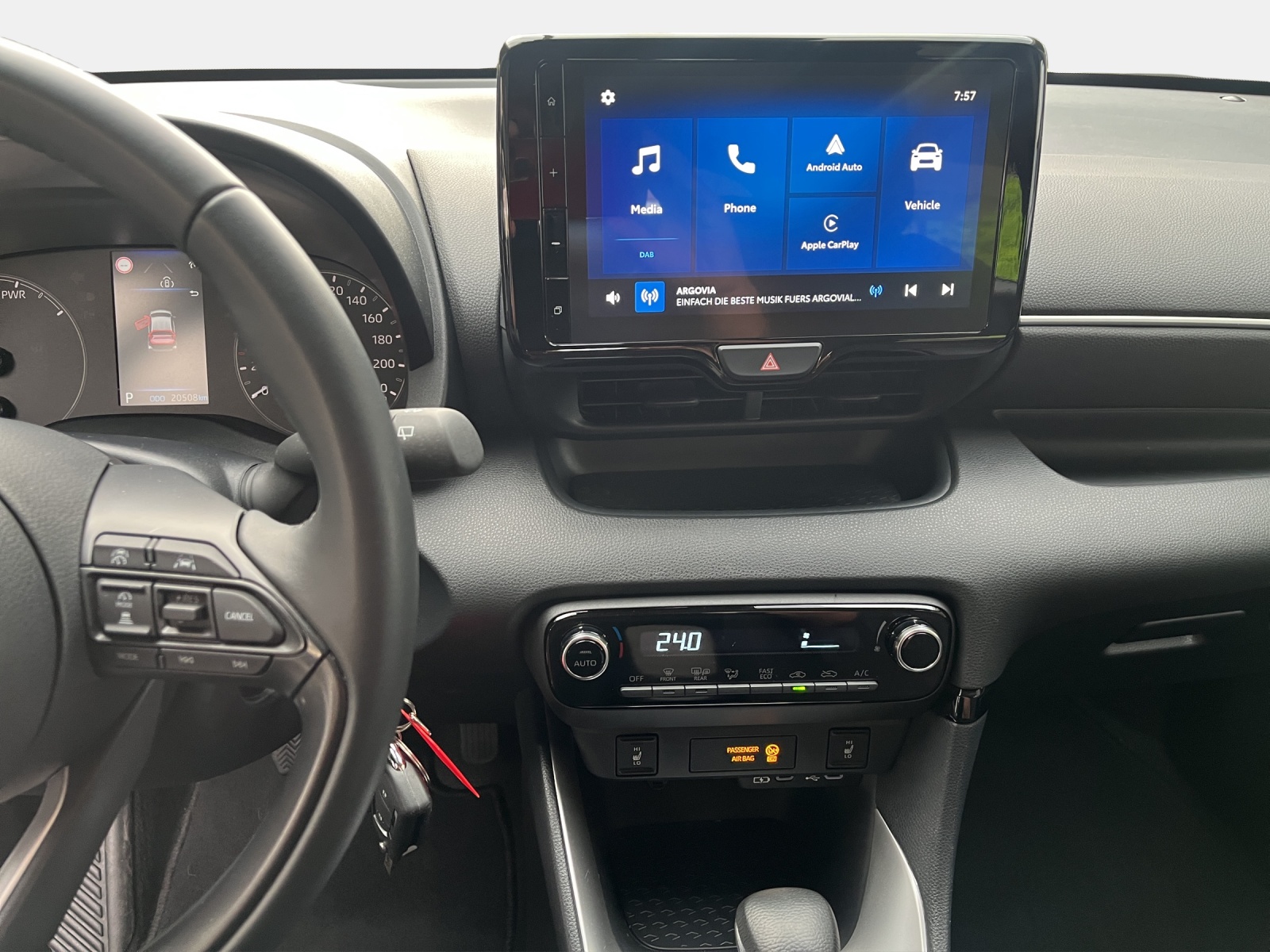 MAZDA 2 1.5/92 Hybrid Centre-Line-image-13