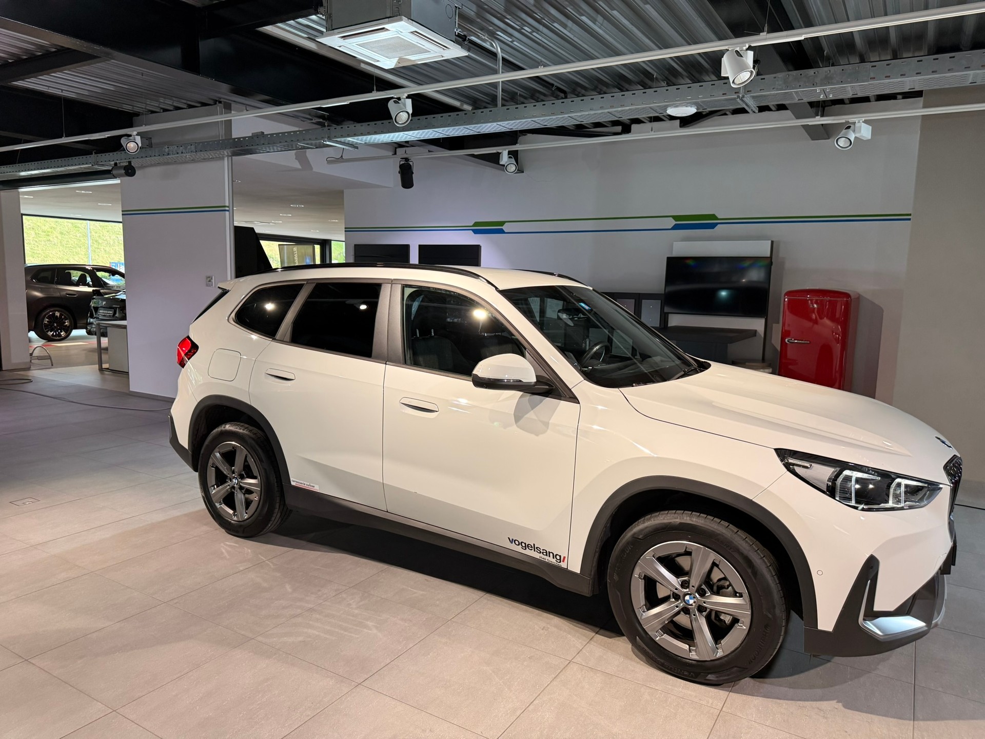 BMW X1 sDrive 18i-image-5