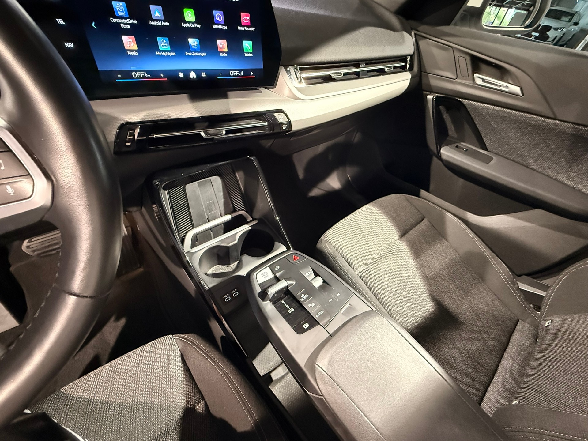 BMW X1 sDrive 18i-image-27