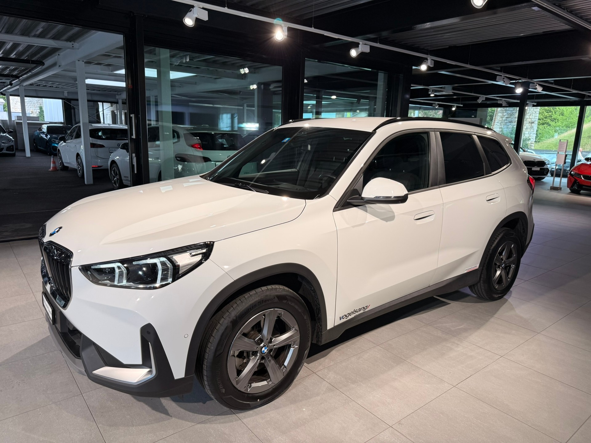 BMW X1 sDrive 18i-image-0