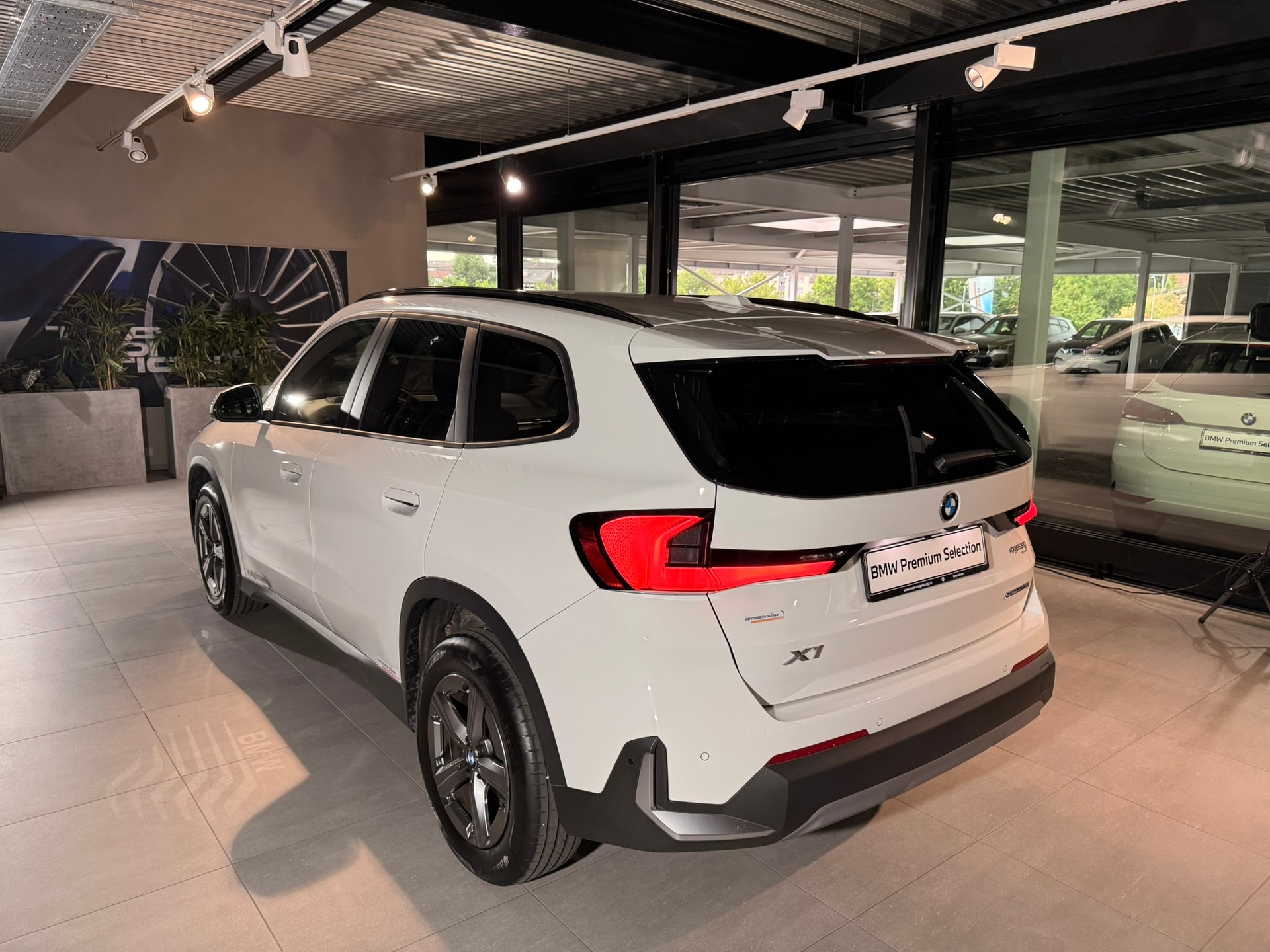 BMW X1 sDrive 18i-image-9