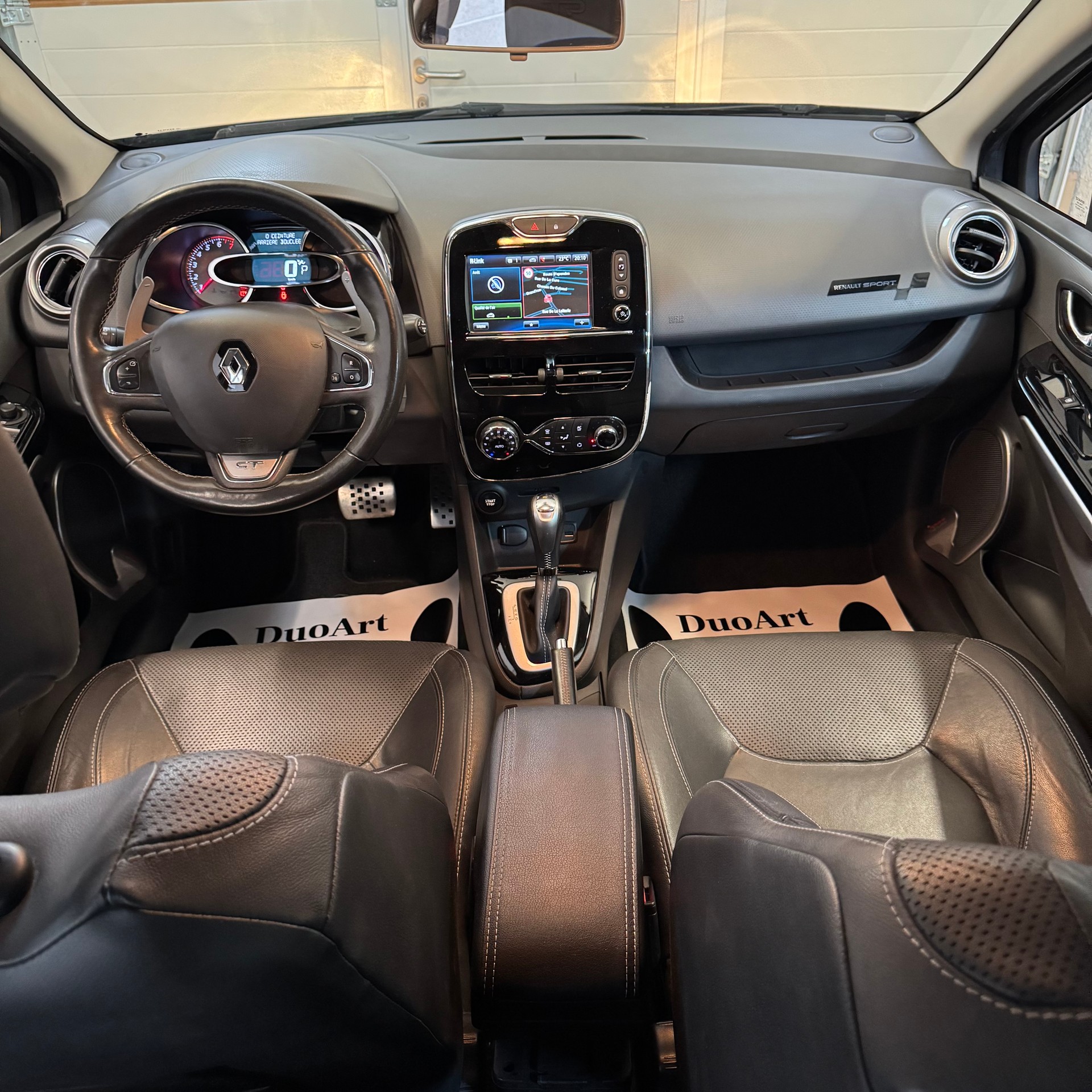 RENAULT Clio 1.2 16V T GT EDC-image-7