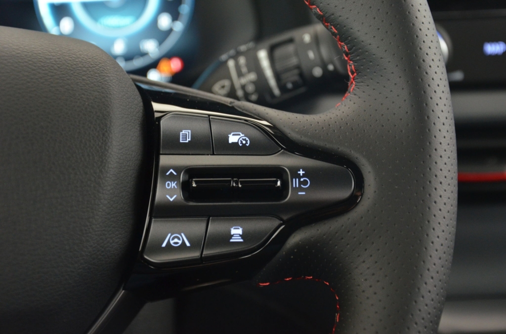 HYUNDAI i20 1.0 T-GDi N-Line DCT MHEV-image-18