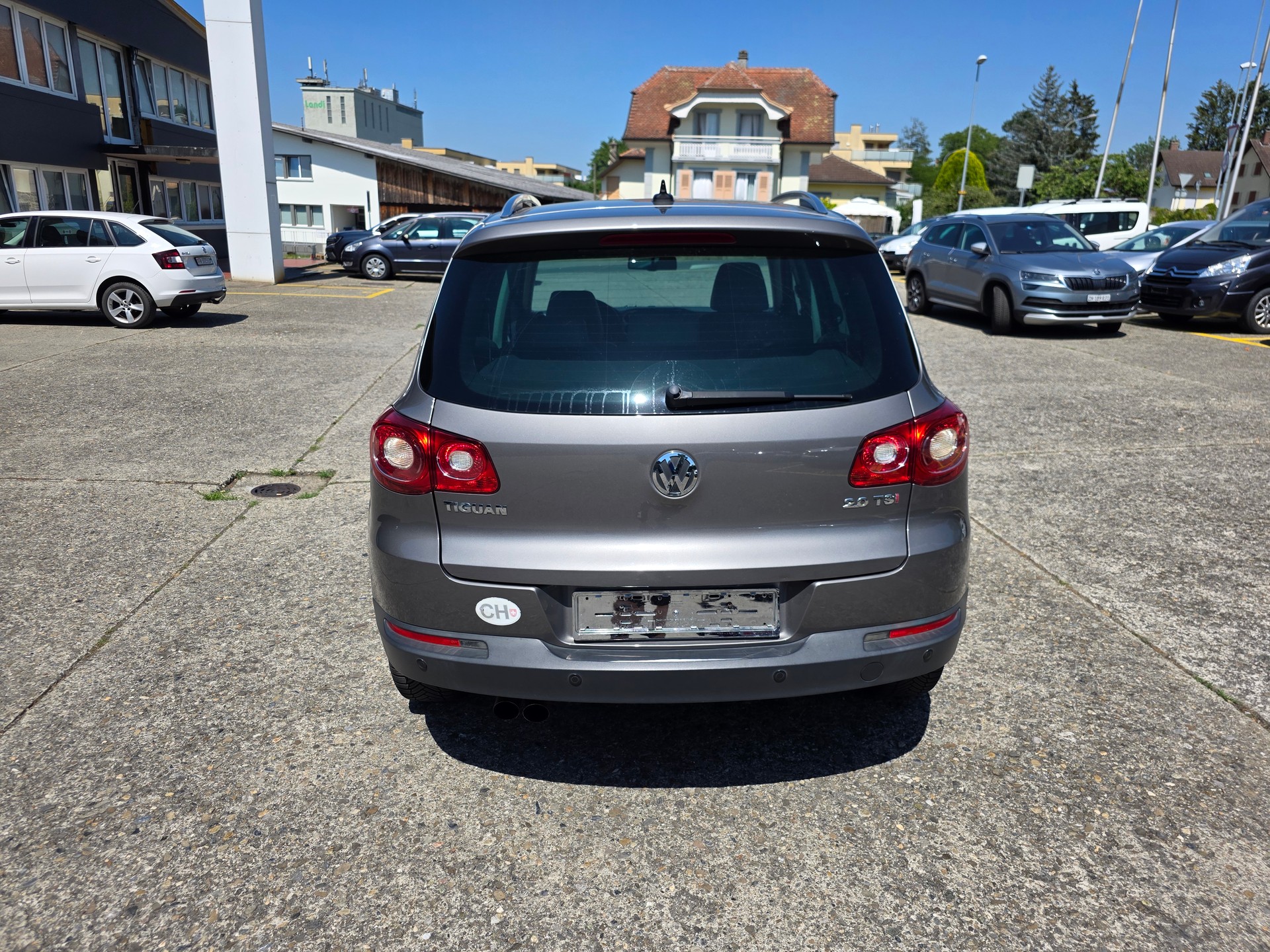 VW Tiguan 2.0 TSI Sport&Style Tiptronic-image-3