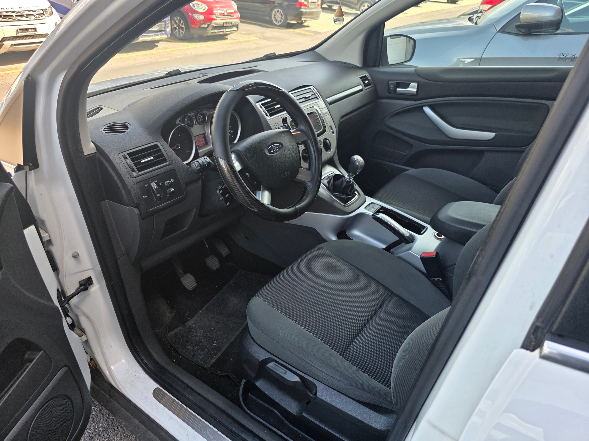 FORD Kuga 2.0 TDCi Carving 4WD-image-5