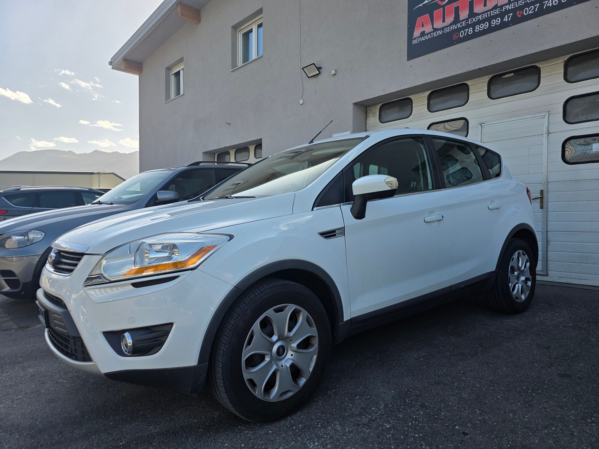 FORD Kuga 2.0 TDCi Carving 4WD-image-1