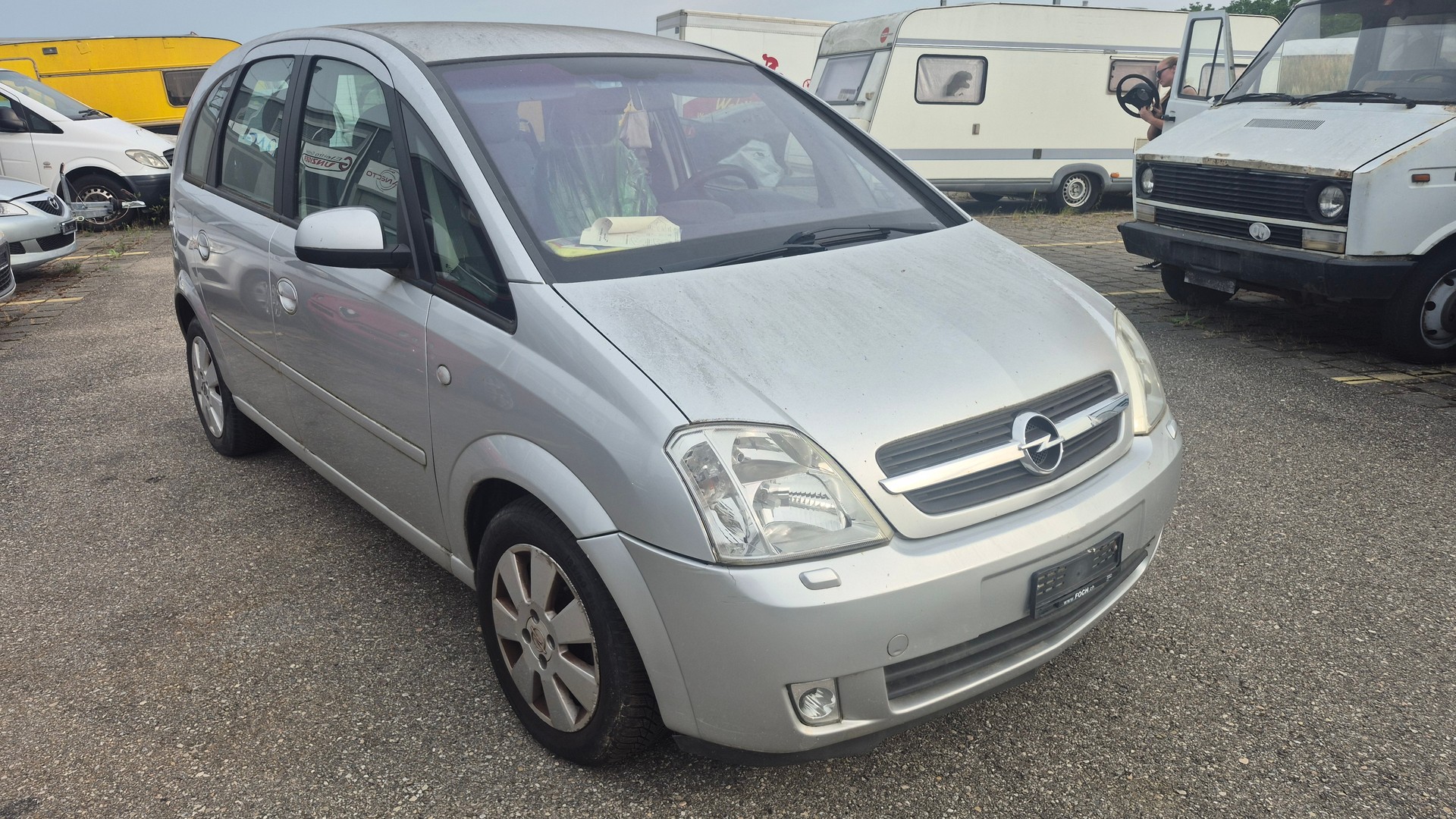 OPEL Meriva 1.6i 16V Essentia-image-2