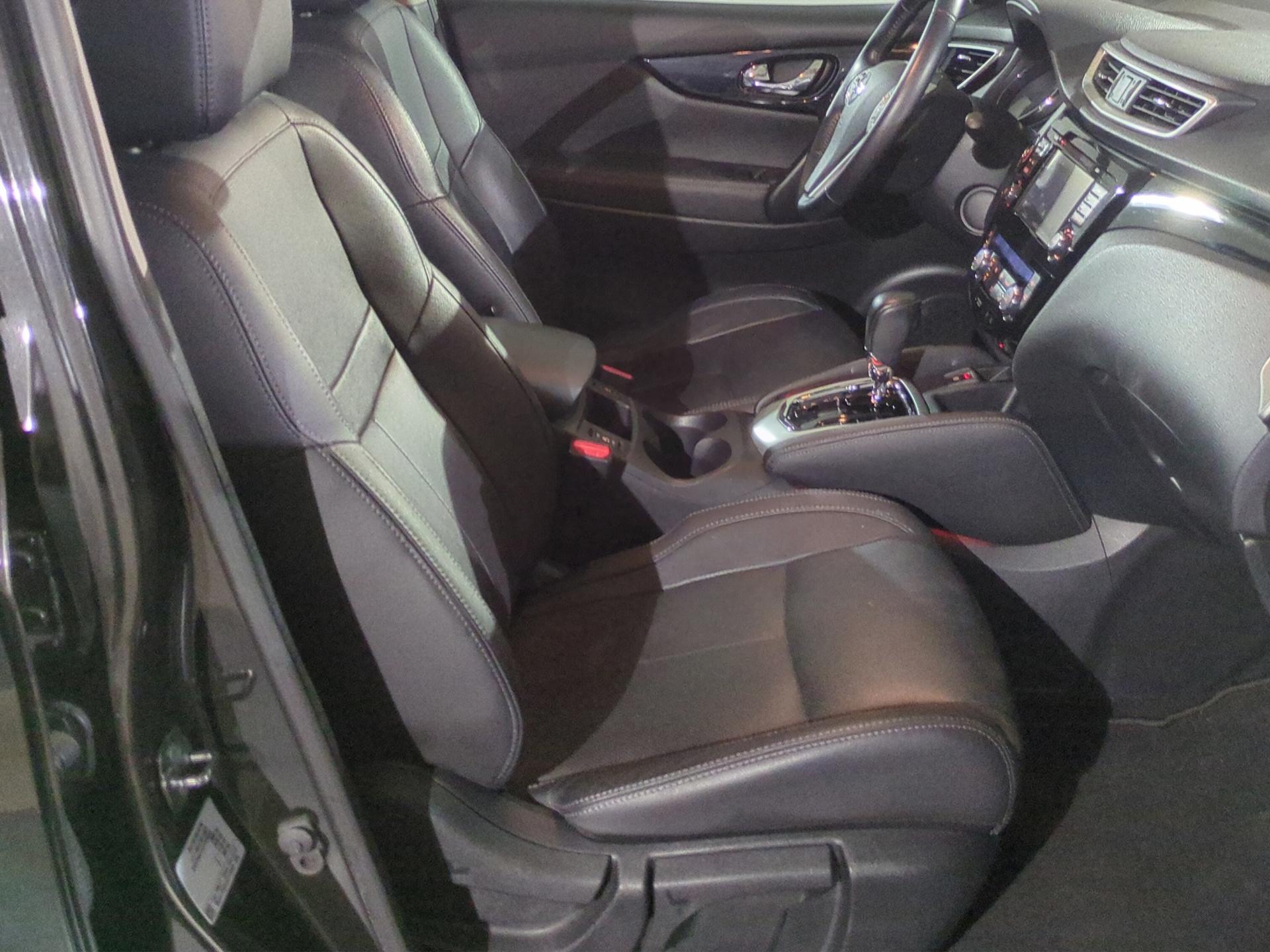 NISSAN Qashqai 1.6 dCi tekna Xtronic CVT-image-16