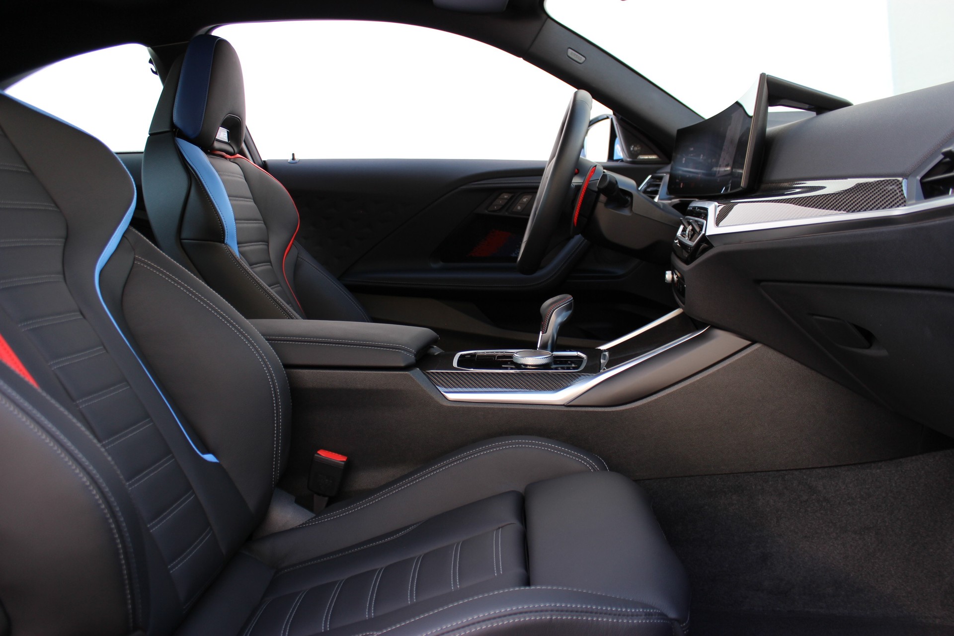 BMW M2 *M ZANDVOORT BLAU UNI*-showroom-element-1