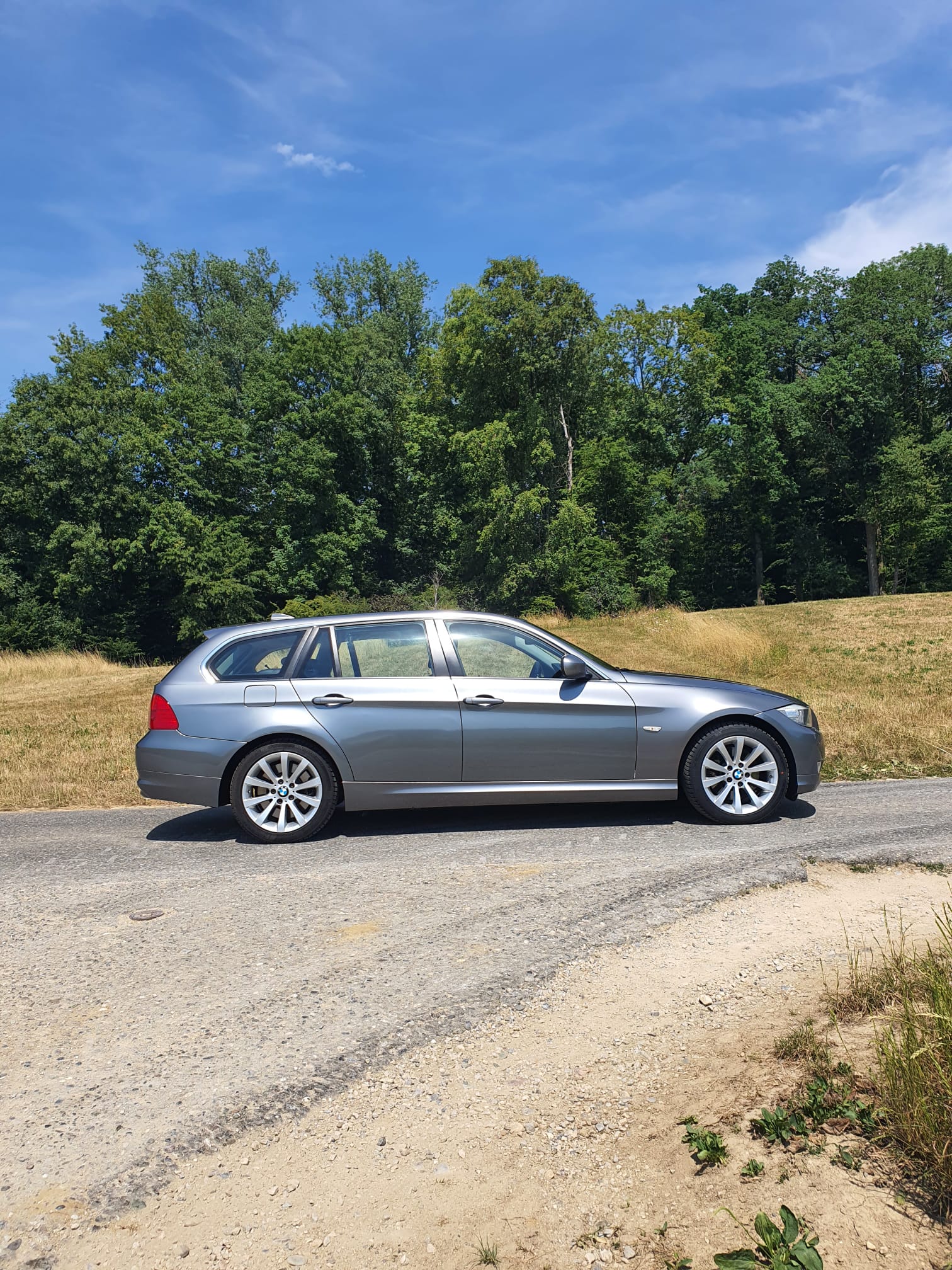 BMW 325i xDrive Touring Steptronic-image-6