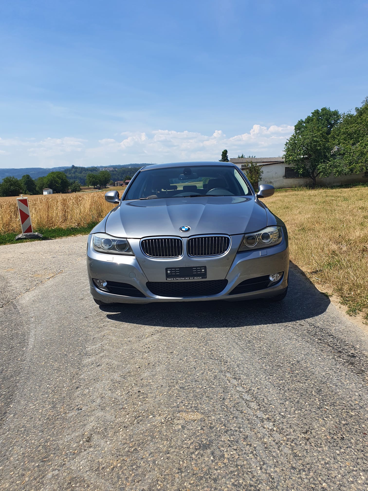BMW 325i xDrive Touring Steptronic-image-1