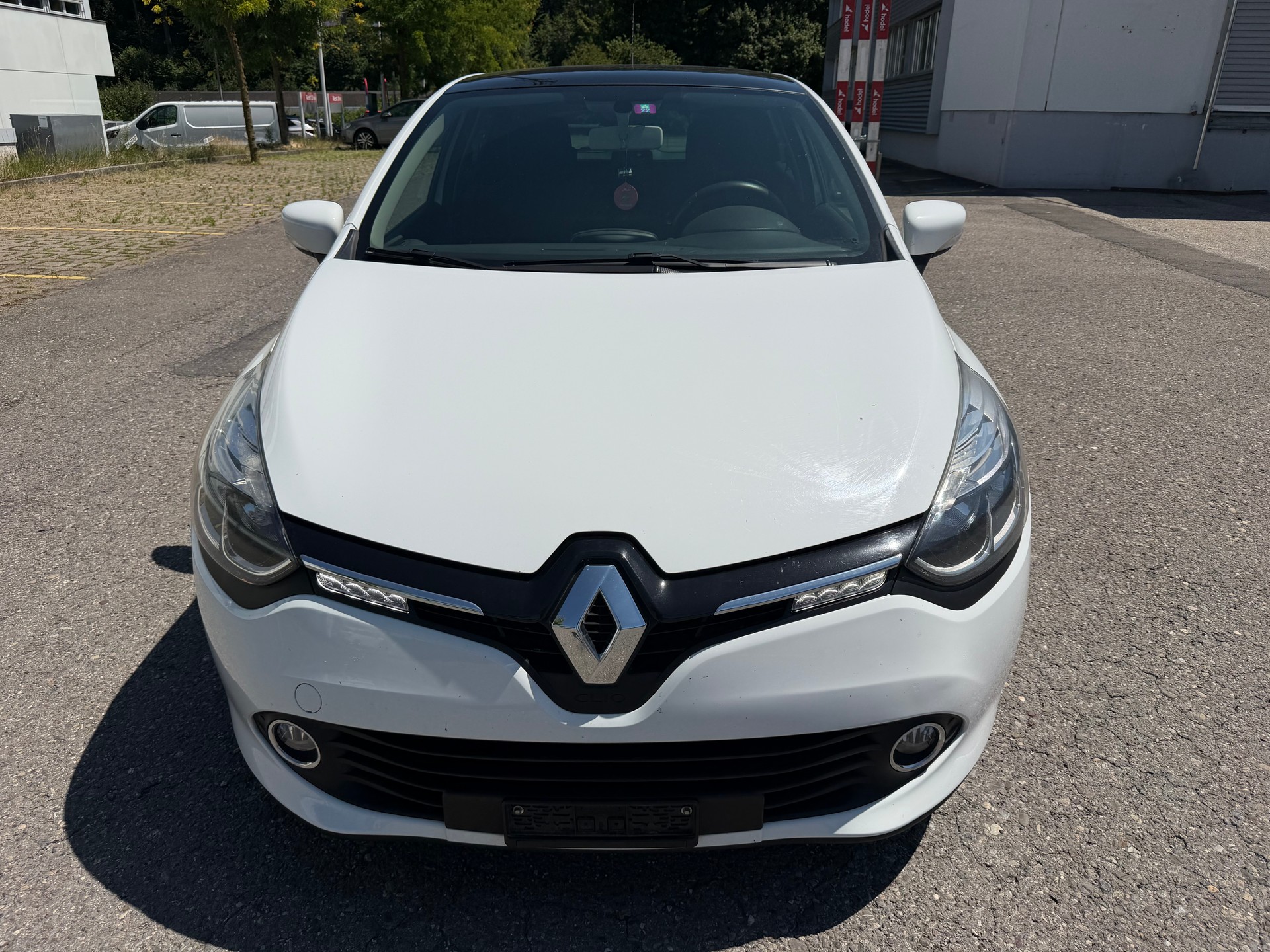 RENAULT Clio 0.9 12V Dynamique-image-2