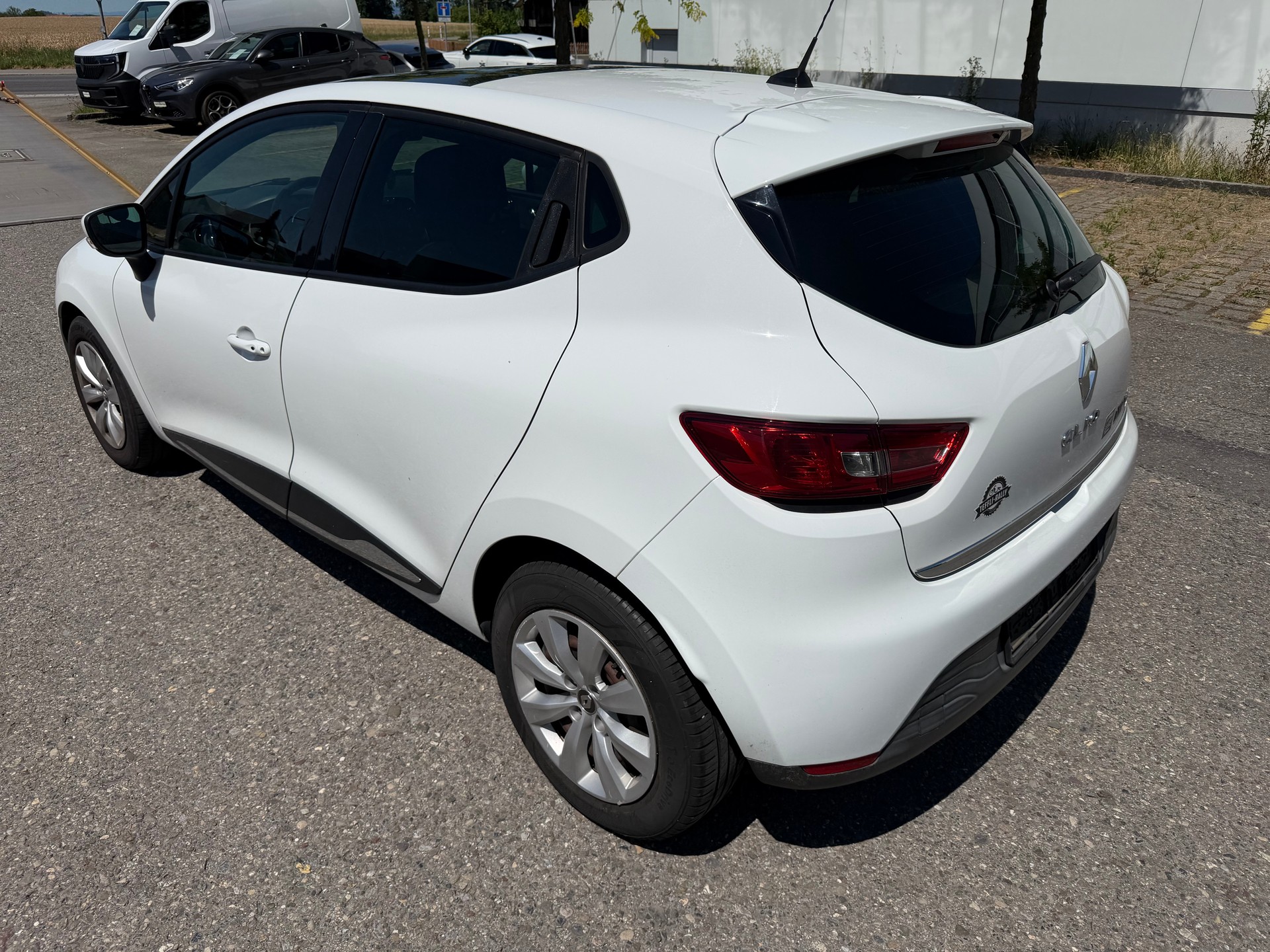 RENAULT Clio 0.9 12V Dynamique-image-6