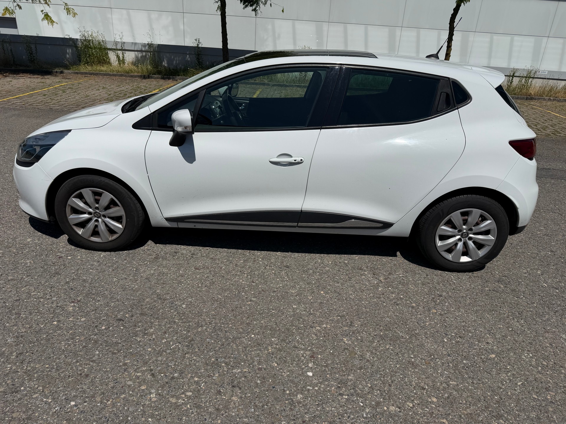RENAULT Clio 0.9 12V Dynamique-image-5