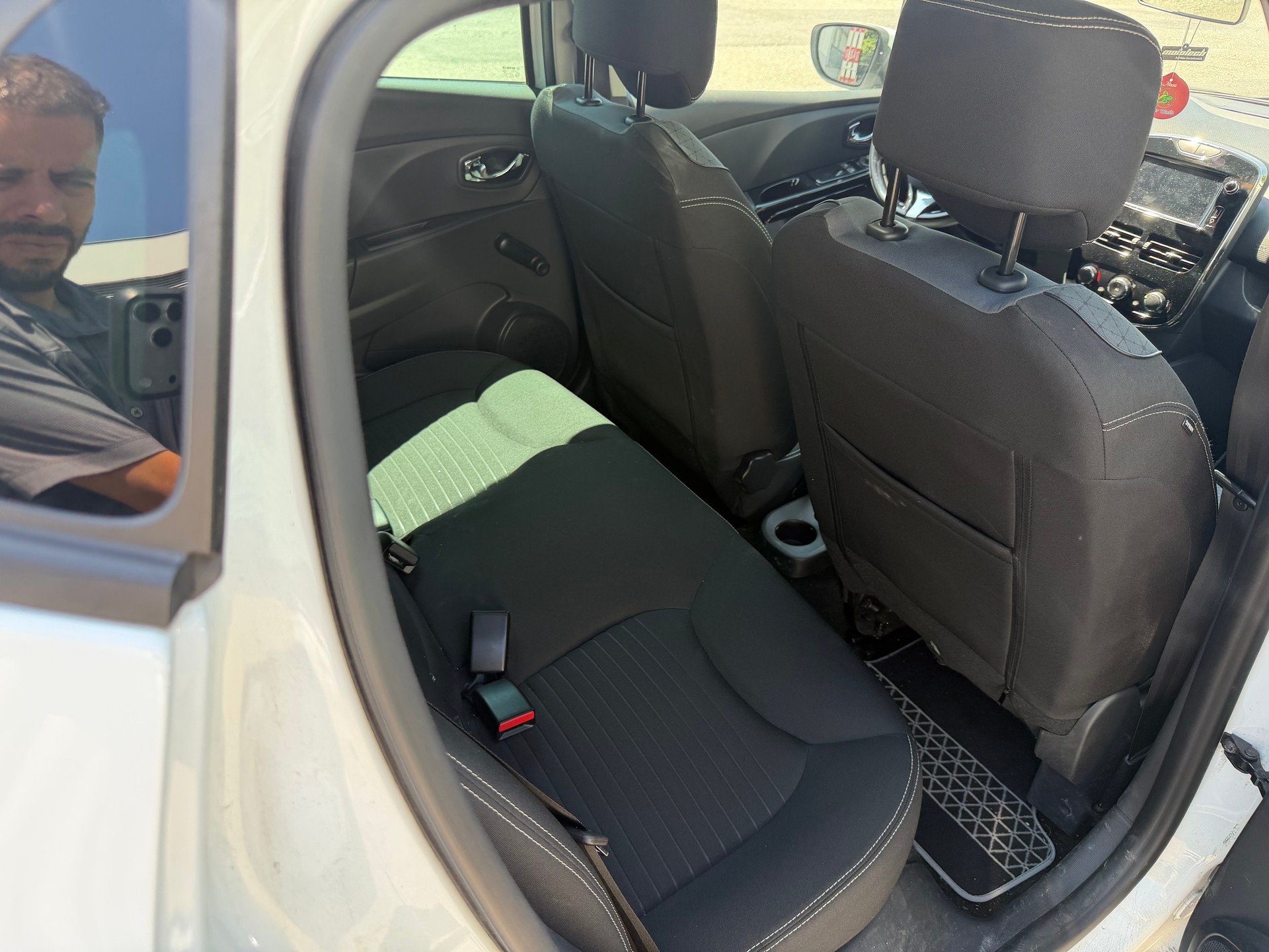 RENAULT Clio 0.9 12V Dynamique-image-9