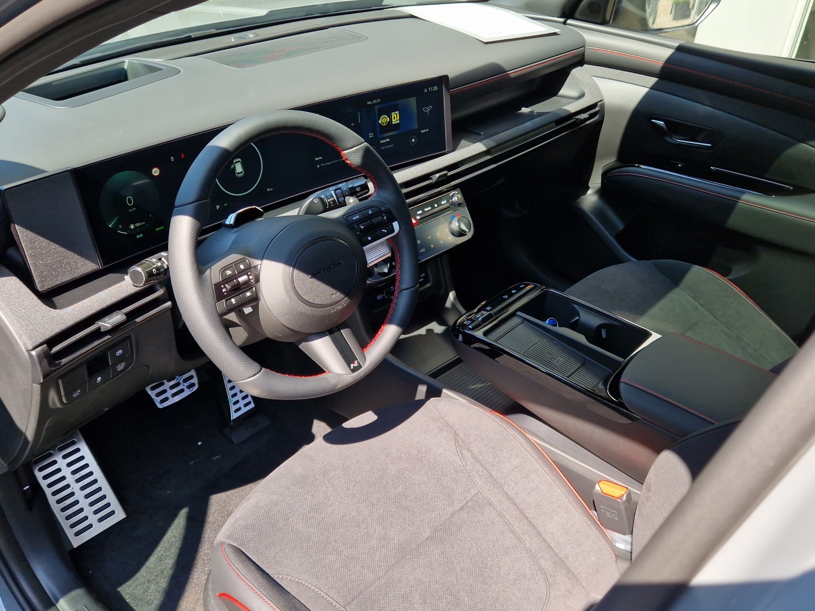 HYUNDAI Tucson 1.6 T-GDi HEV N-Line 4WD-image-4