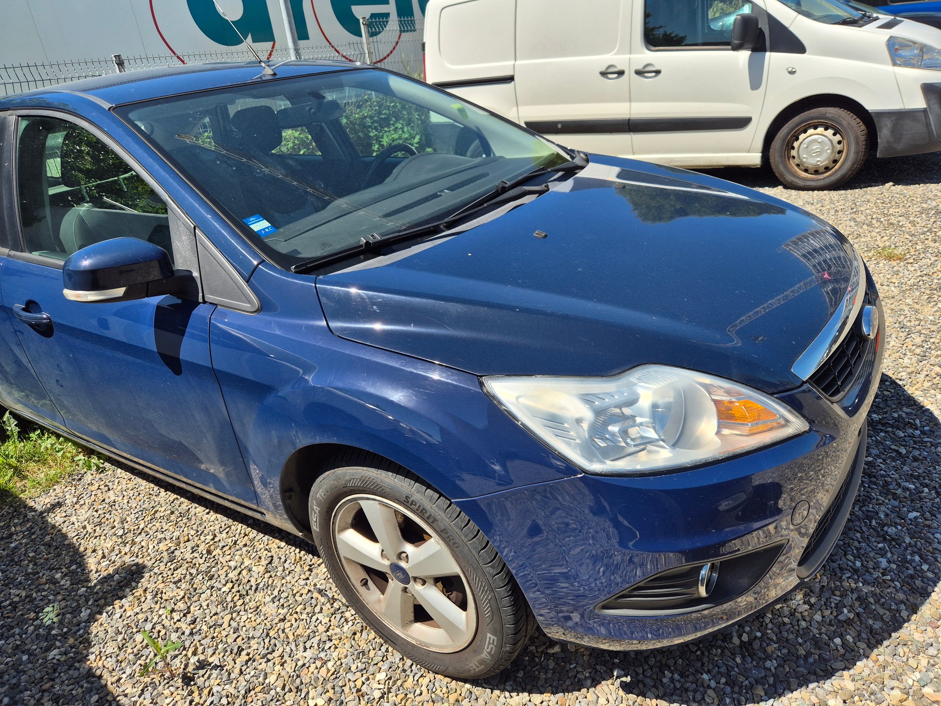 FORD Focus 1.6i VCT Carving-image-2