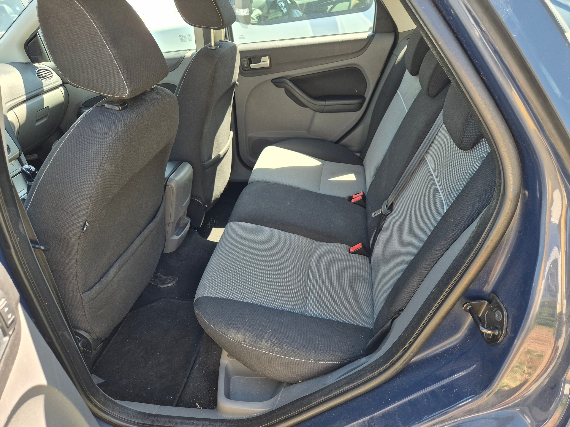 FORD Focus 1.6i VCT Carving-image-8