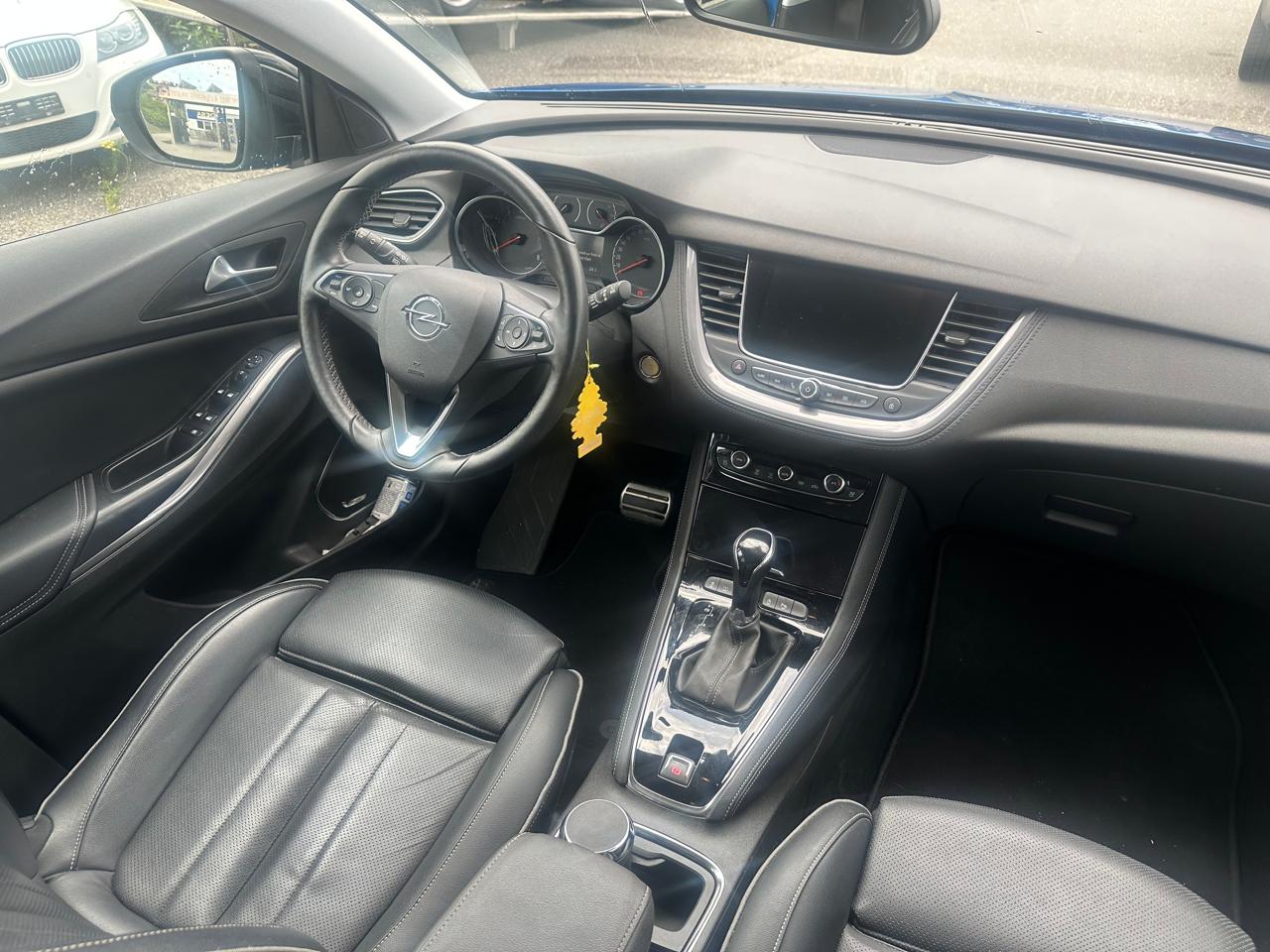 OPEL Grandland X 1.2i TP Ultimate Automatik-image-6