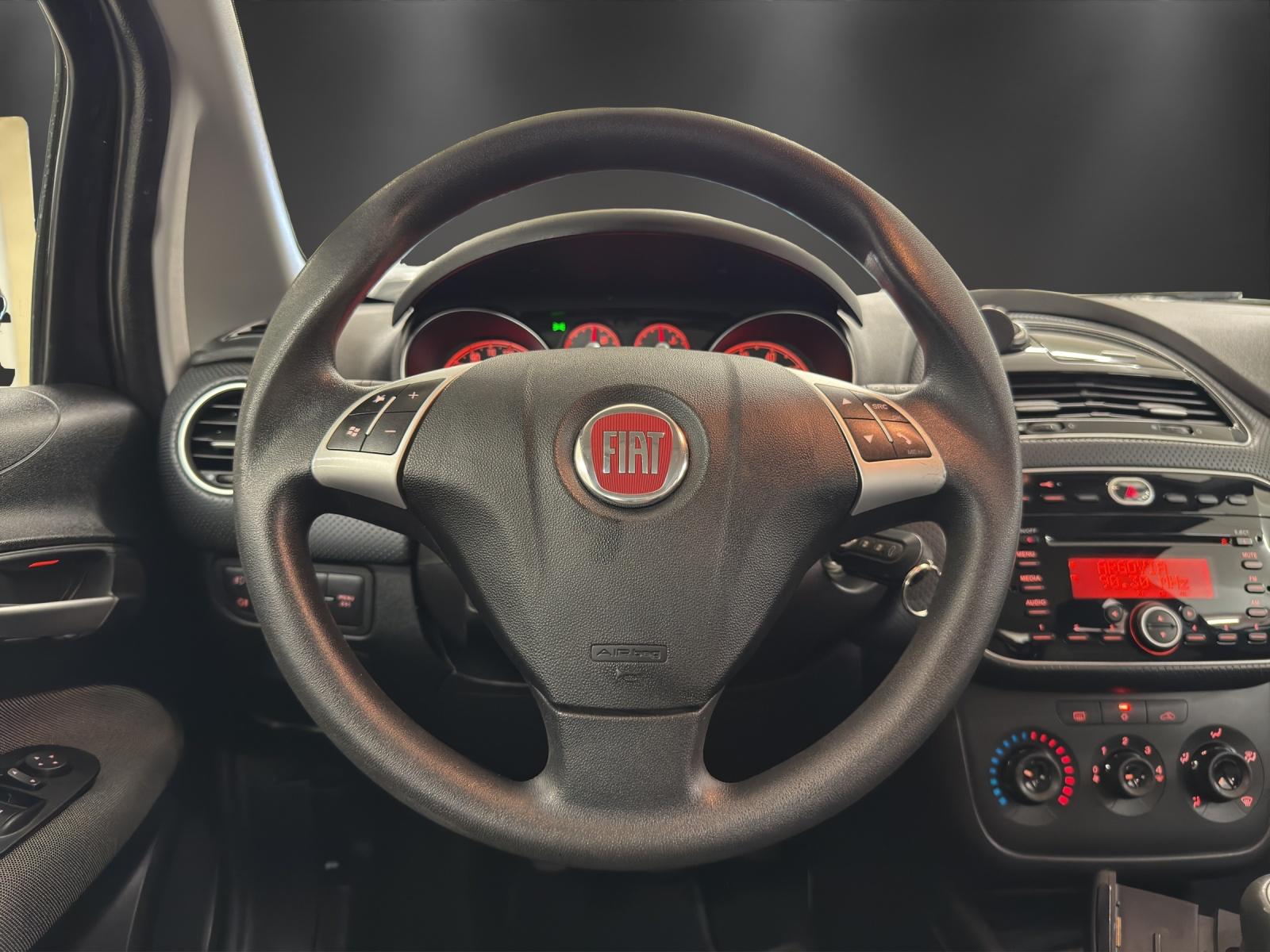 FIAT Punto 1.4 Evo Dynamic-image-11