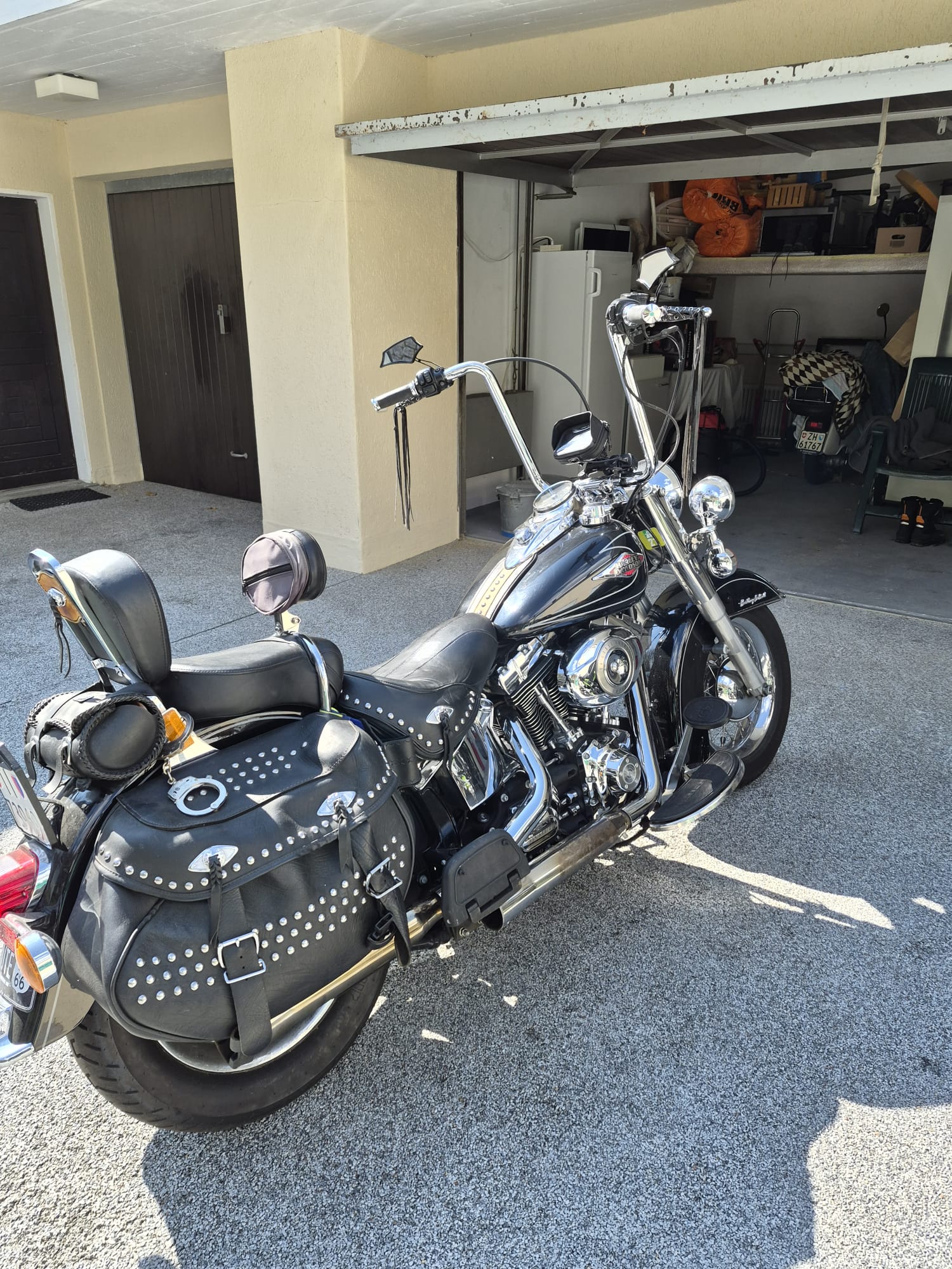 HARLEY-DAVIDSON FLSTCI Softail Classic-showroom-element-2