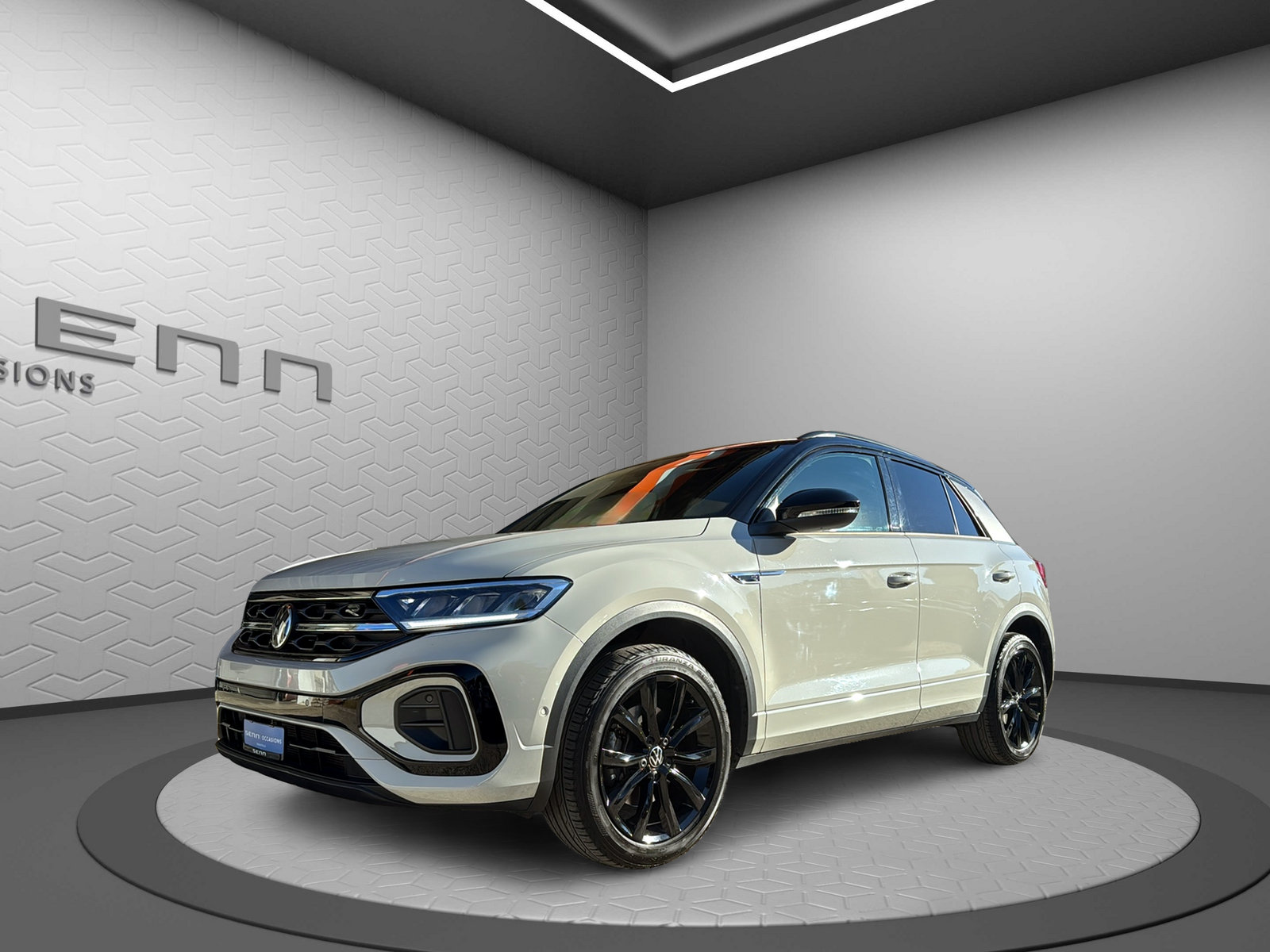 VW T-Roc 2.0 TSI R-Line DSG 4Motion-image-0
