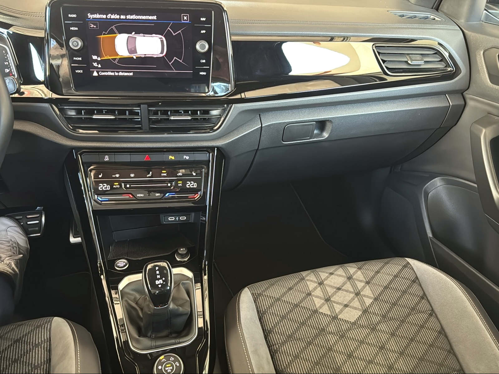 VW T-Roc 2.0 TSI R-Line DSG 4Motion-image-18
