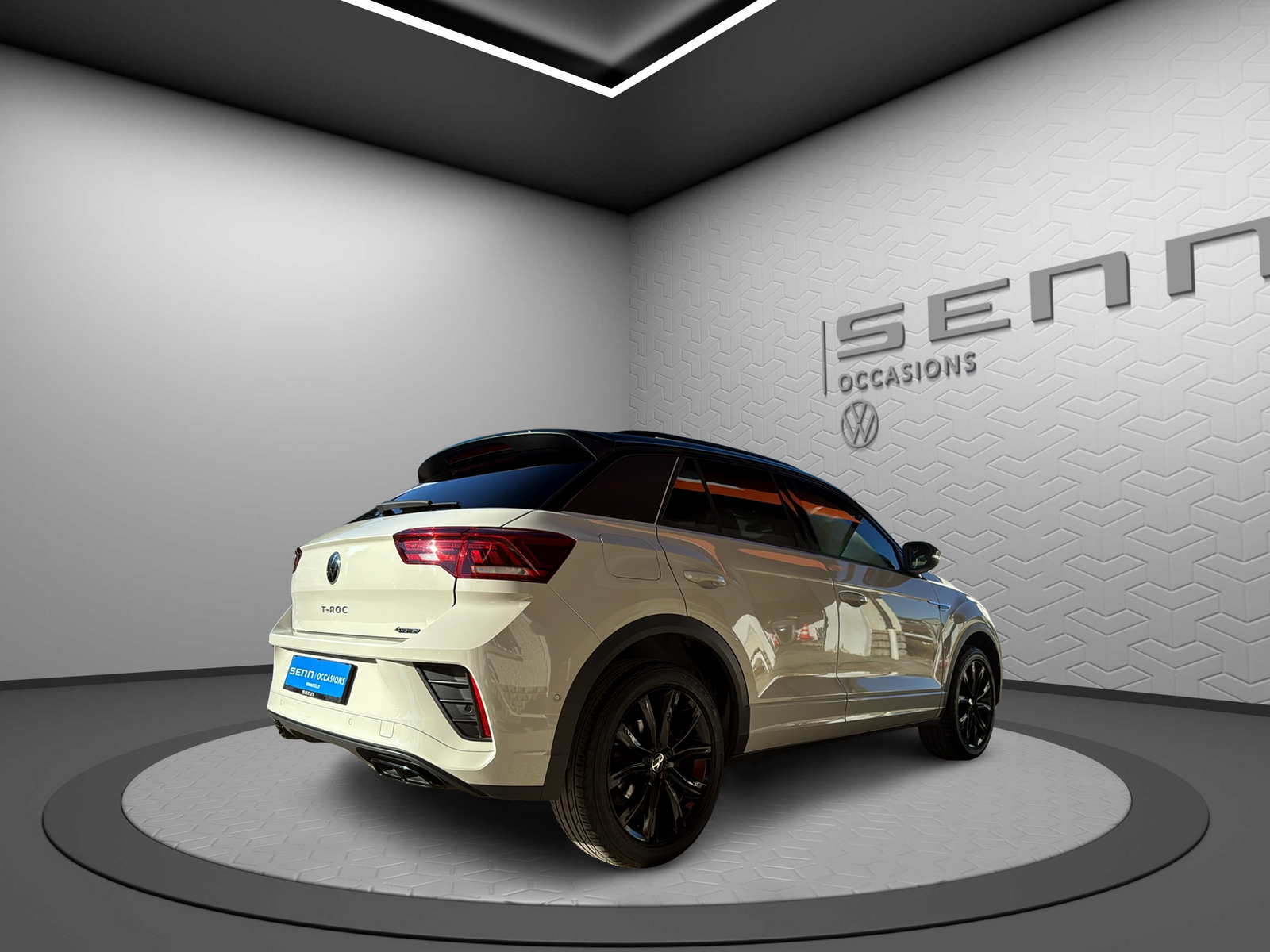 VW T-Roc 2.0 TSI R-Line DSG 4Motion-image-5