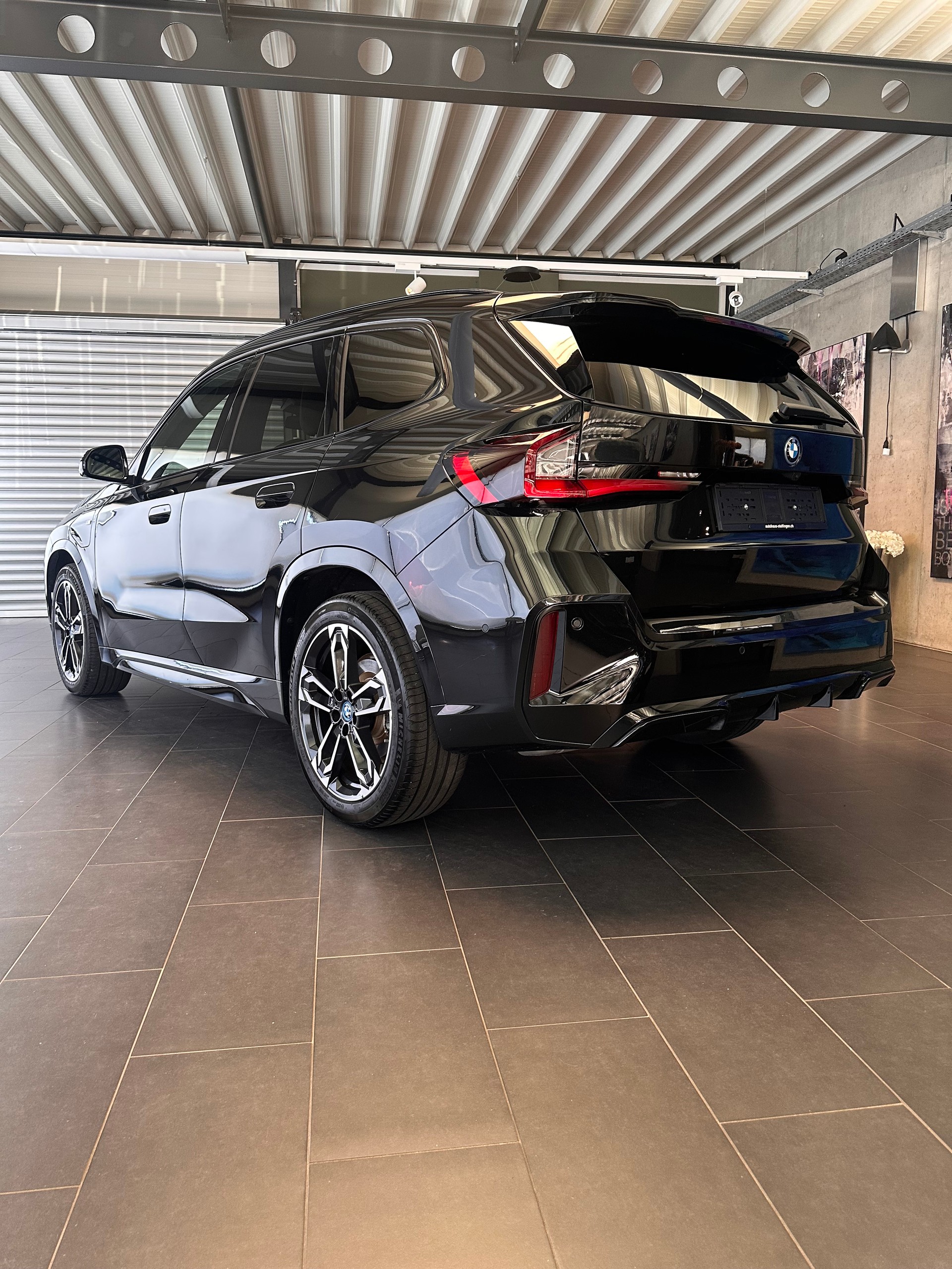 BMW X1 30e xDrive paddles-image-20