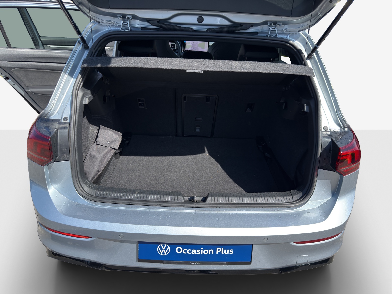 VW Golf 1.5 e TSI mHEV R-Line DSG-image-12