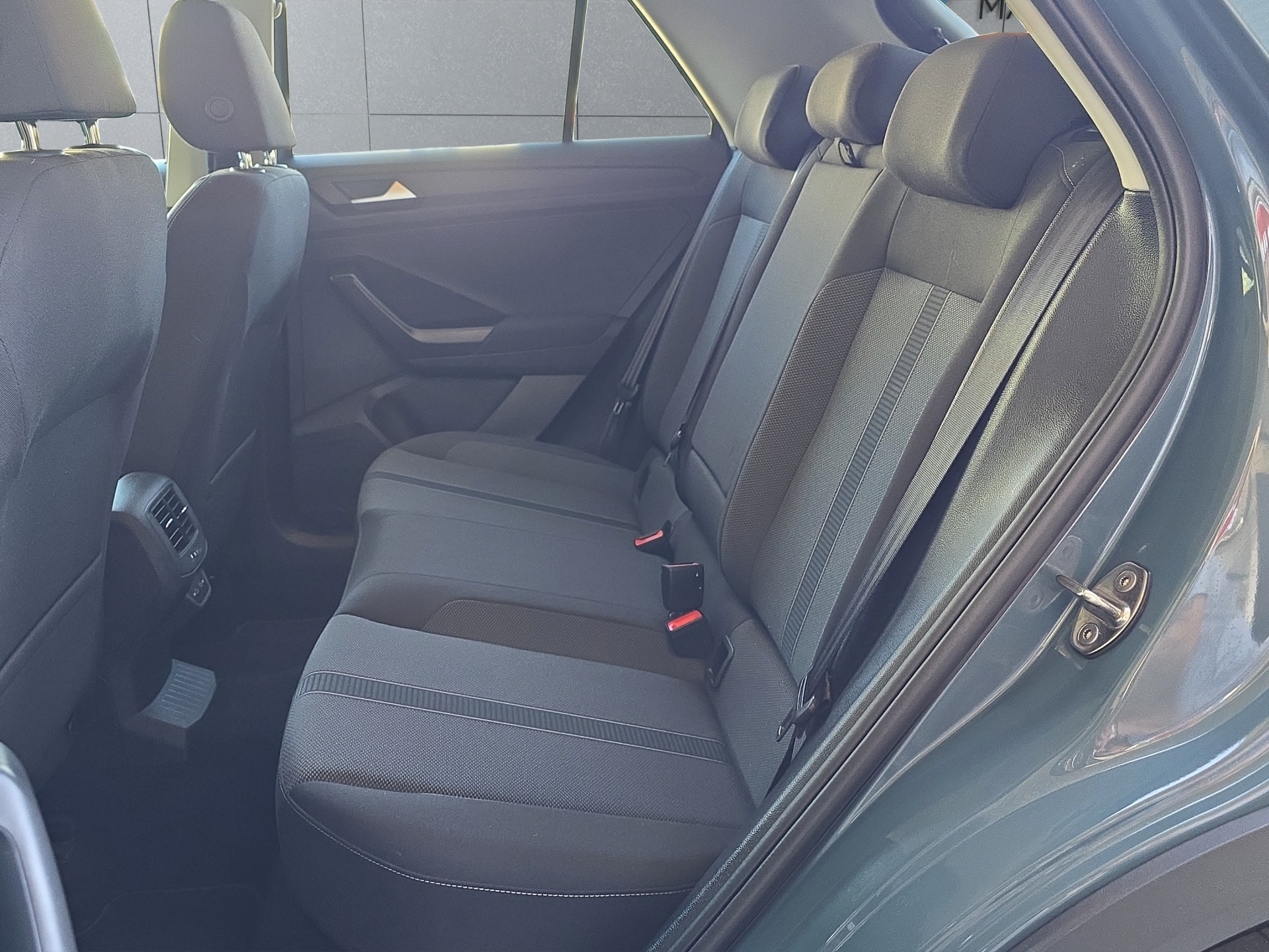 VW T-Roc 1.5 TSI Life United DSG-image-16