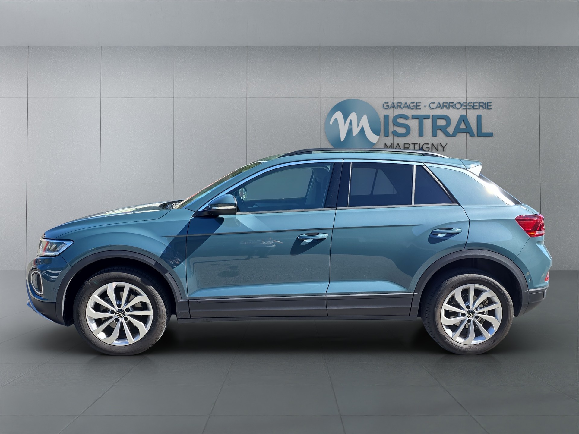 VW T-Roc 1.5 TSI Life United DSG-image-1