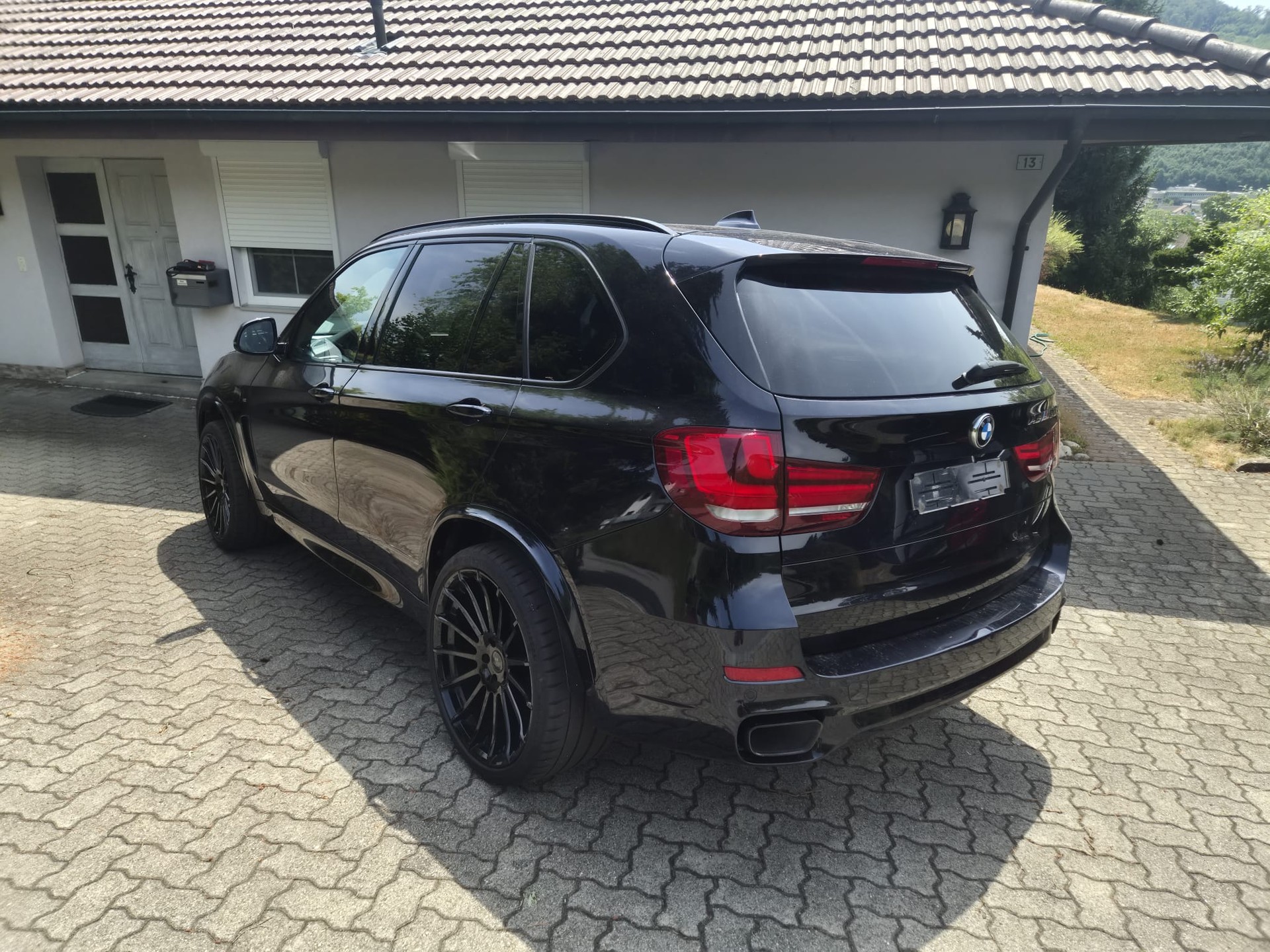 BMW X5 xDrive M50d Steptronic-image-1