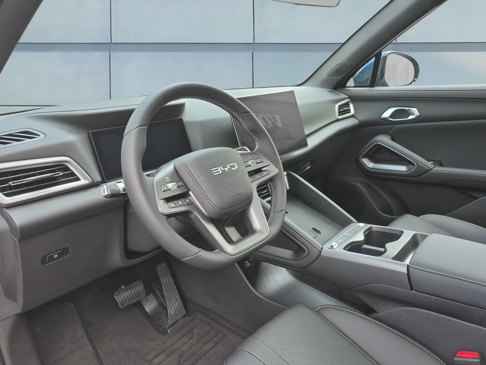 BYD Atto 2 DM-i Boost-image-10