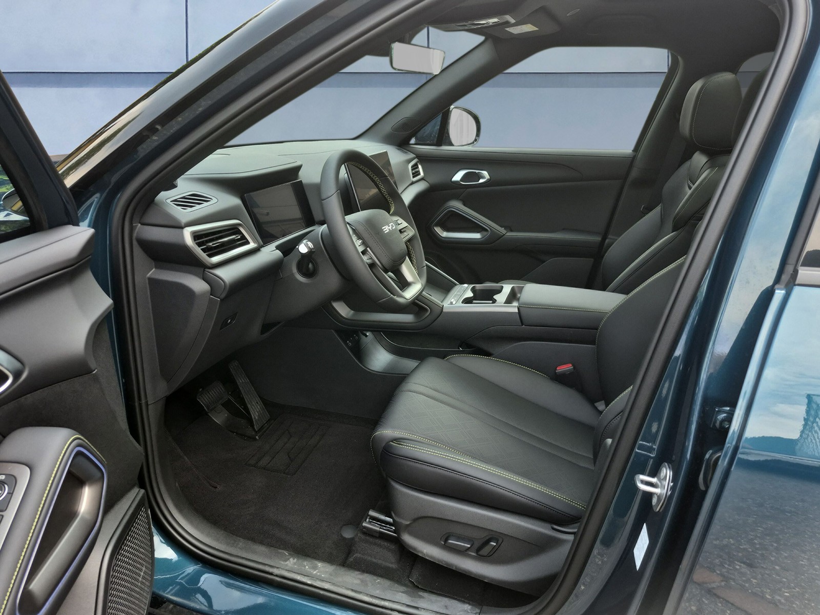 BYD Atto 2 DM-i Boost-image-9