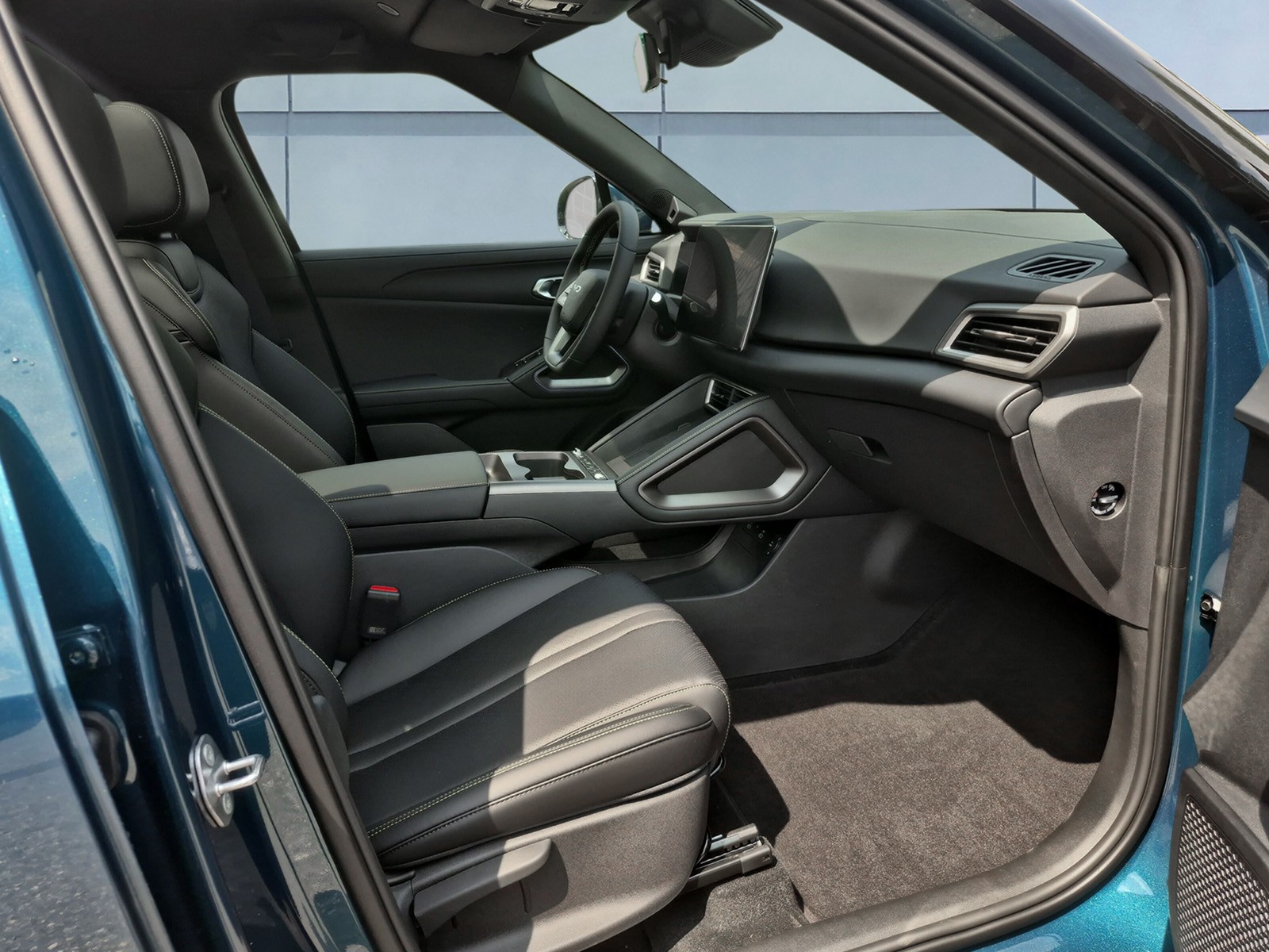 BYD Atto 2 DM-i Boost-image-12