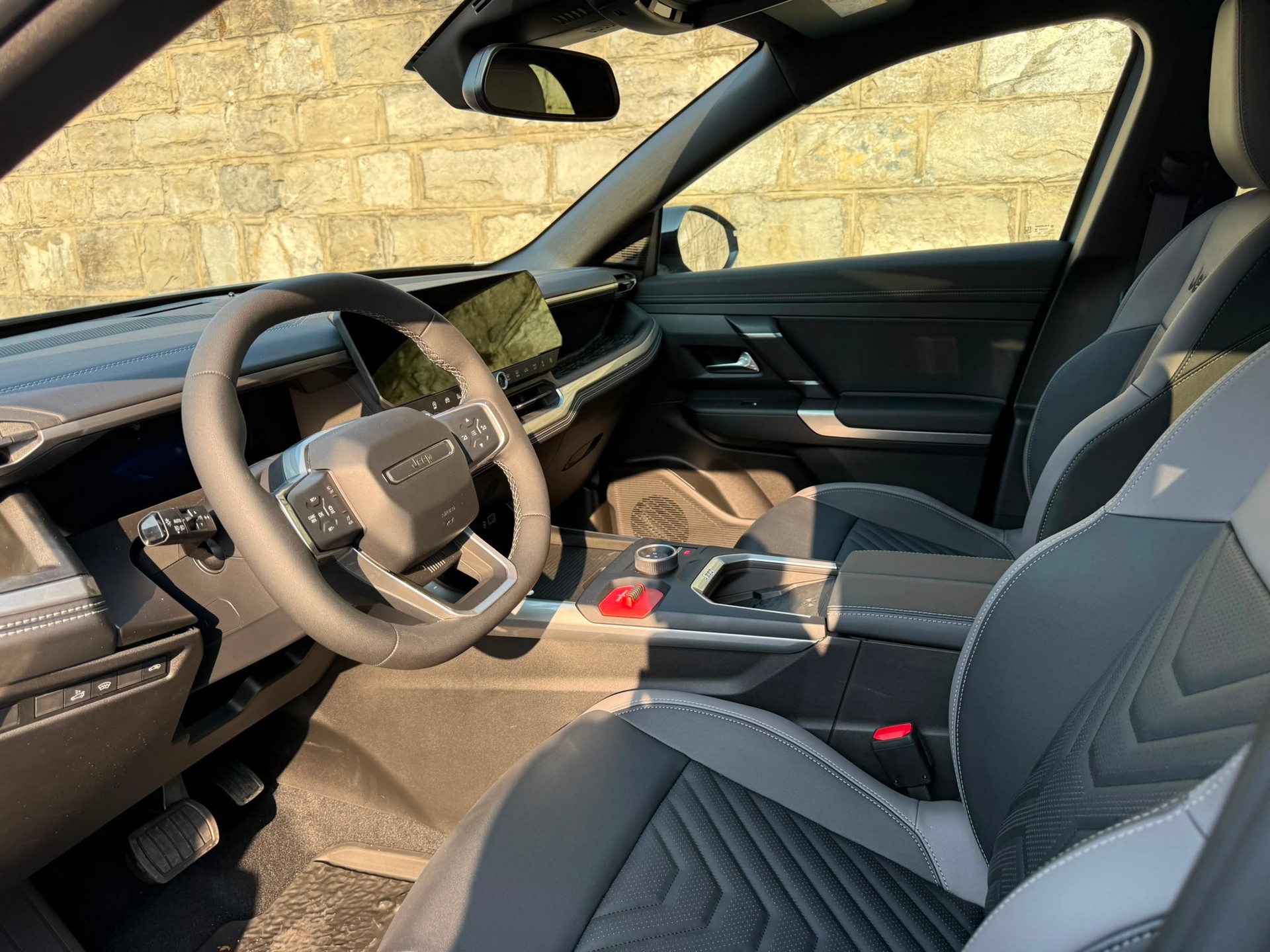JEEP Compass 1.2 T e-Hybrid First Edition-image-5
