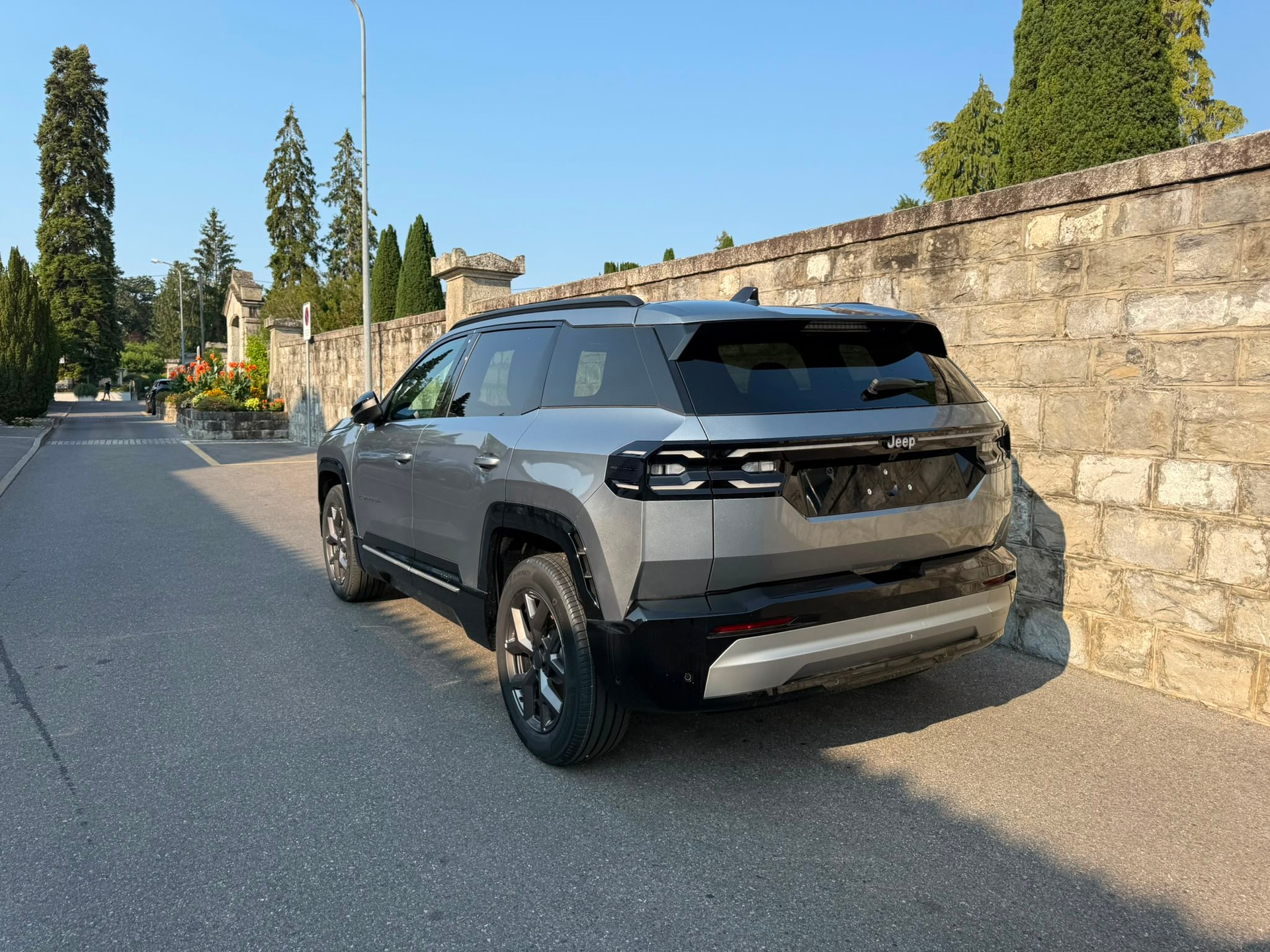 JEEP Compass 1.2 T e-Hybrid First Edition-image-1