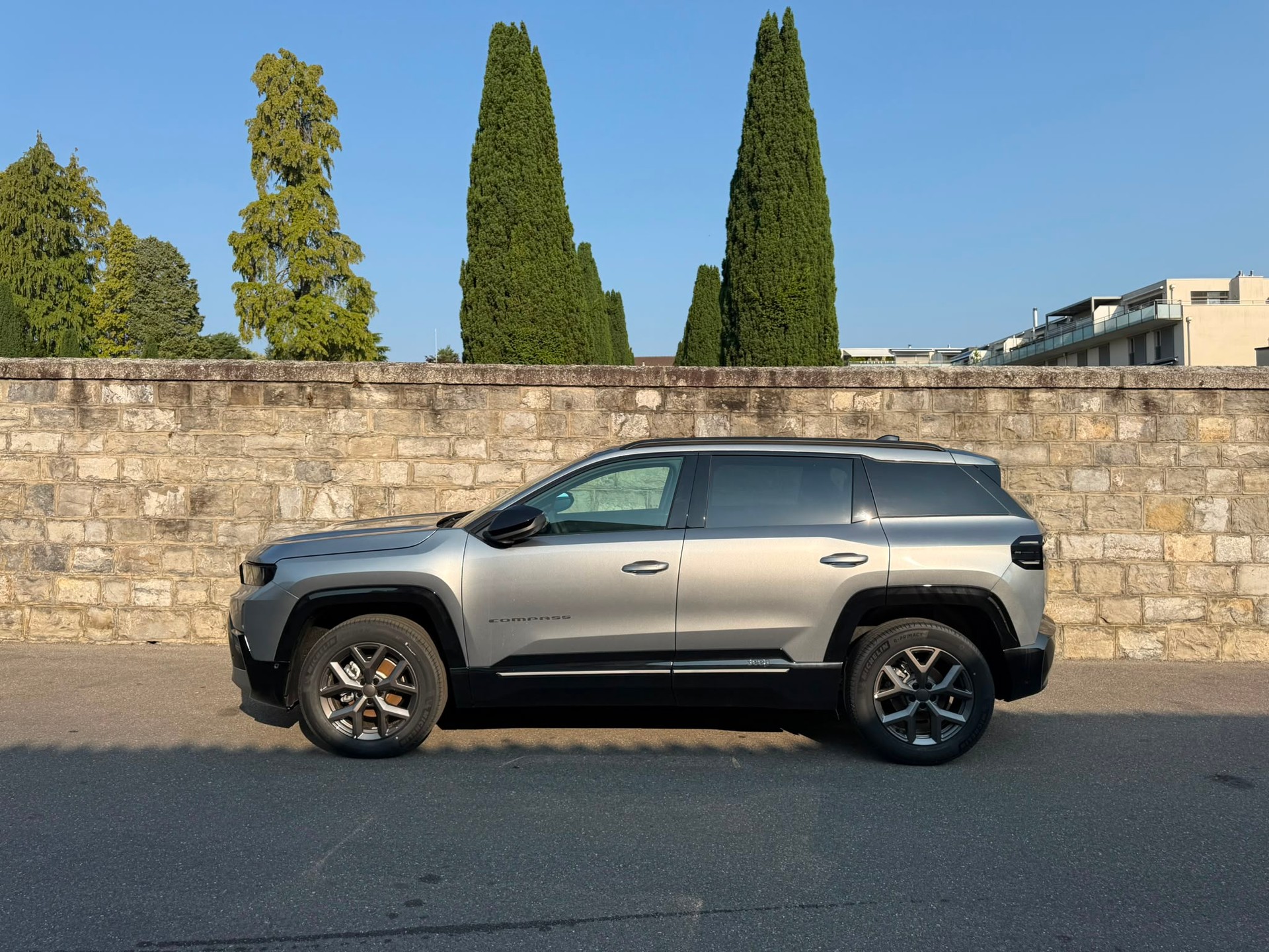 JEEP Compass 1.2 T e-Hybrid First Edition-image-0