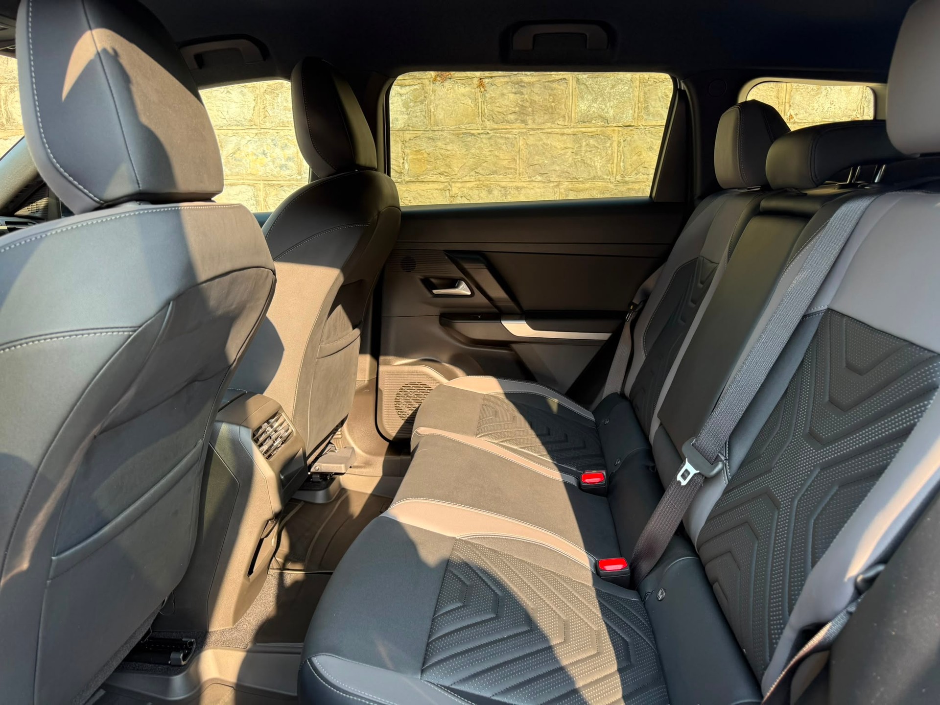 JEEP Compass 1.2 T e-Hybrid First Edition-image-10