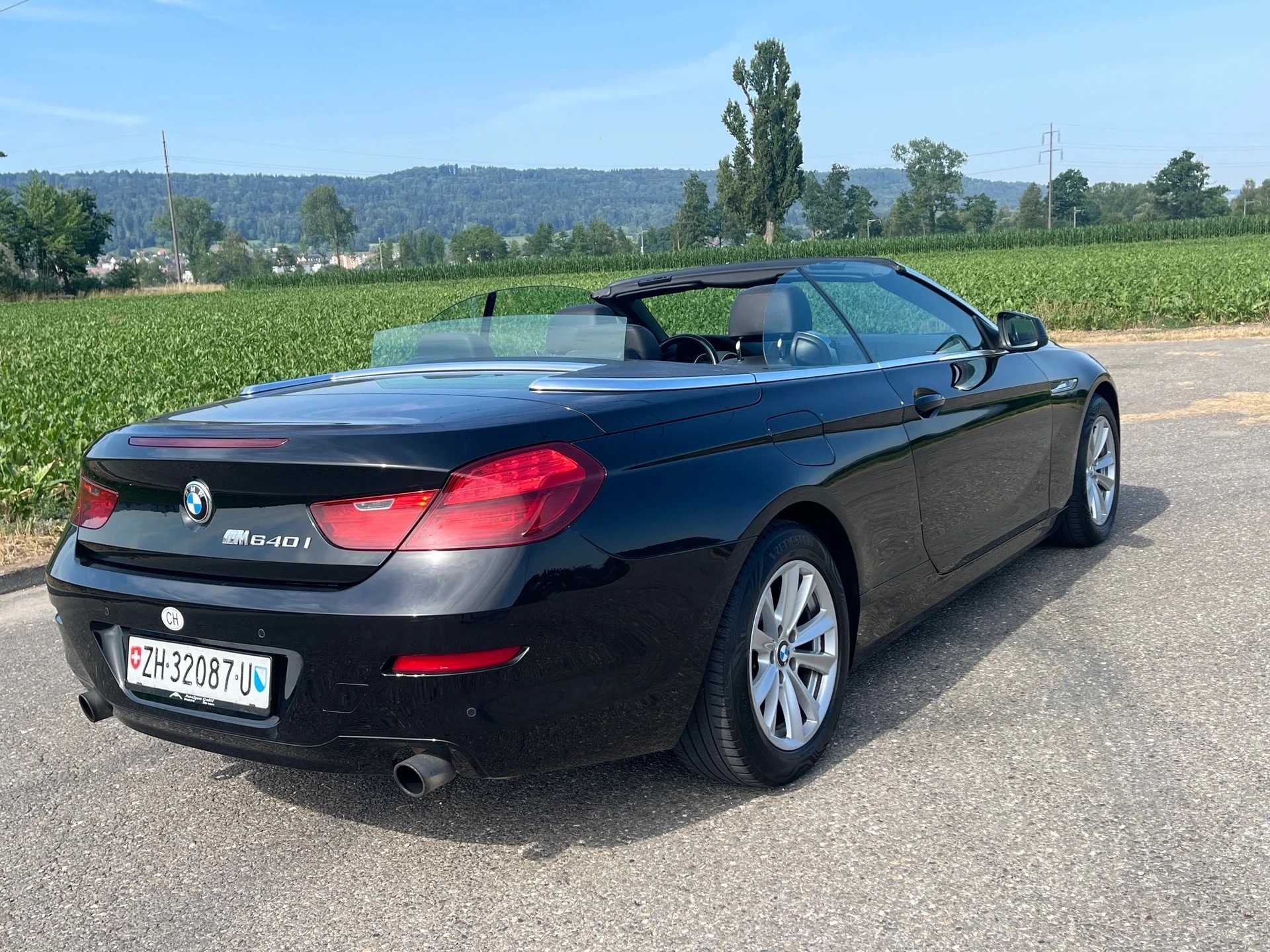 BMW 640i Cabrio-image-5