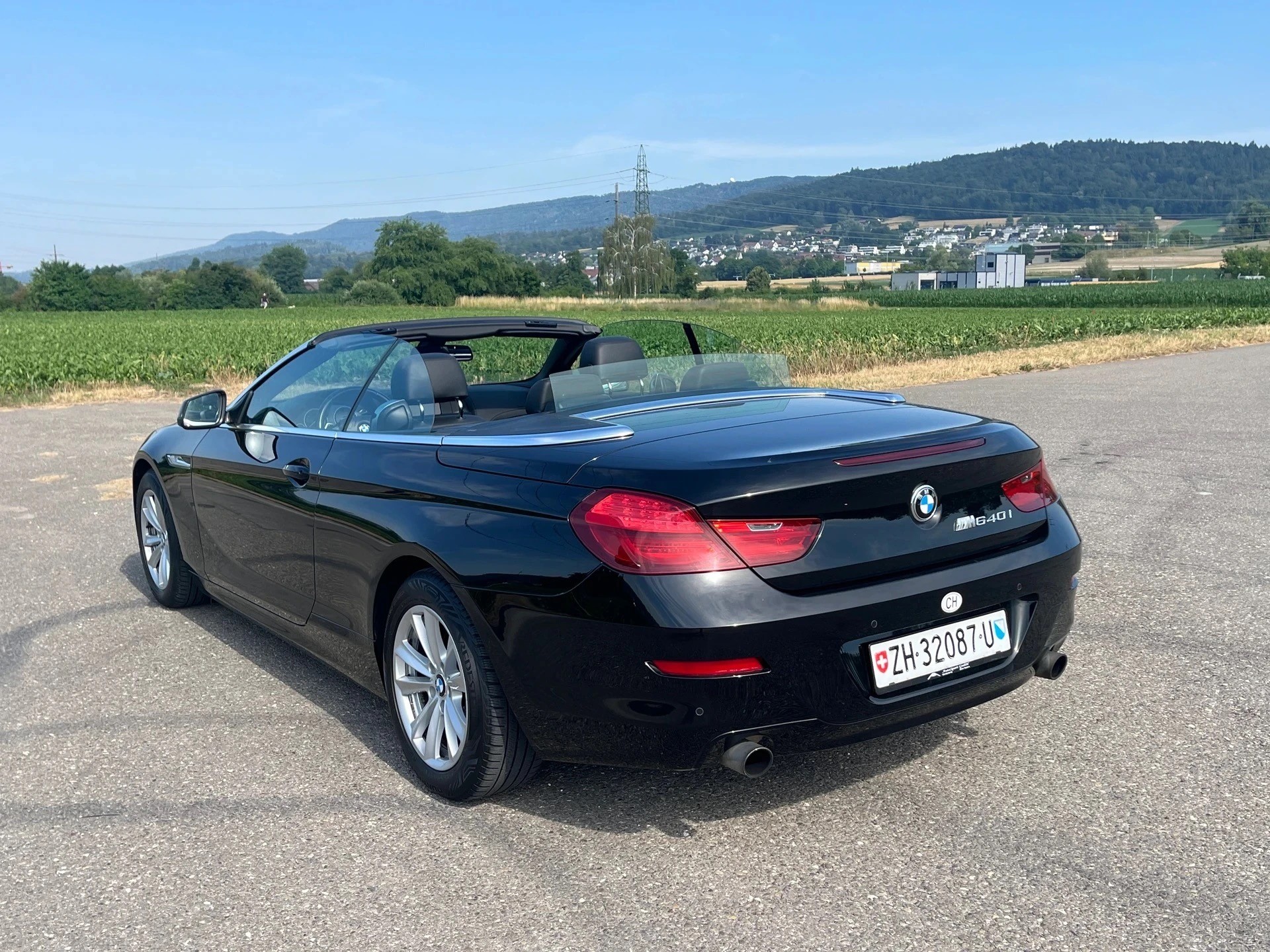 BMW 640i Cabrio-image-4