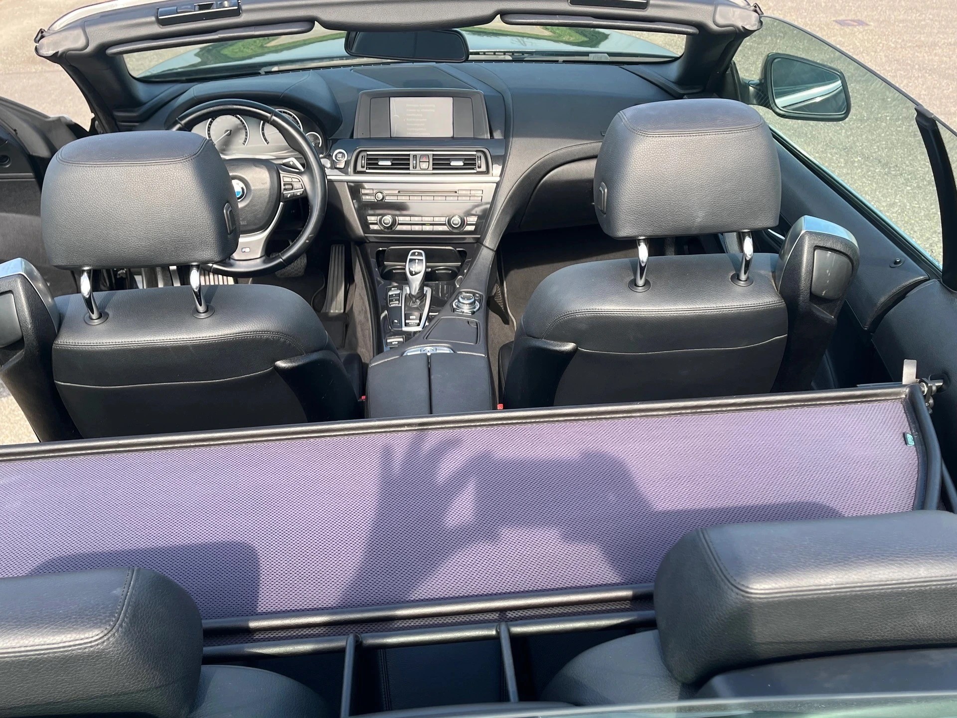 BMW 640i Cabrio-image-13