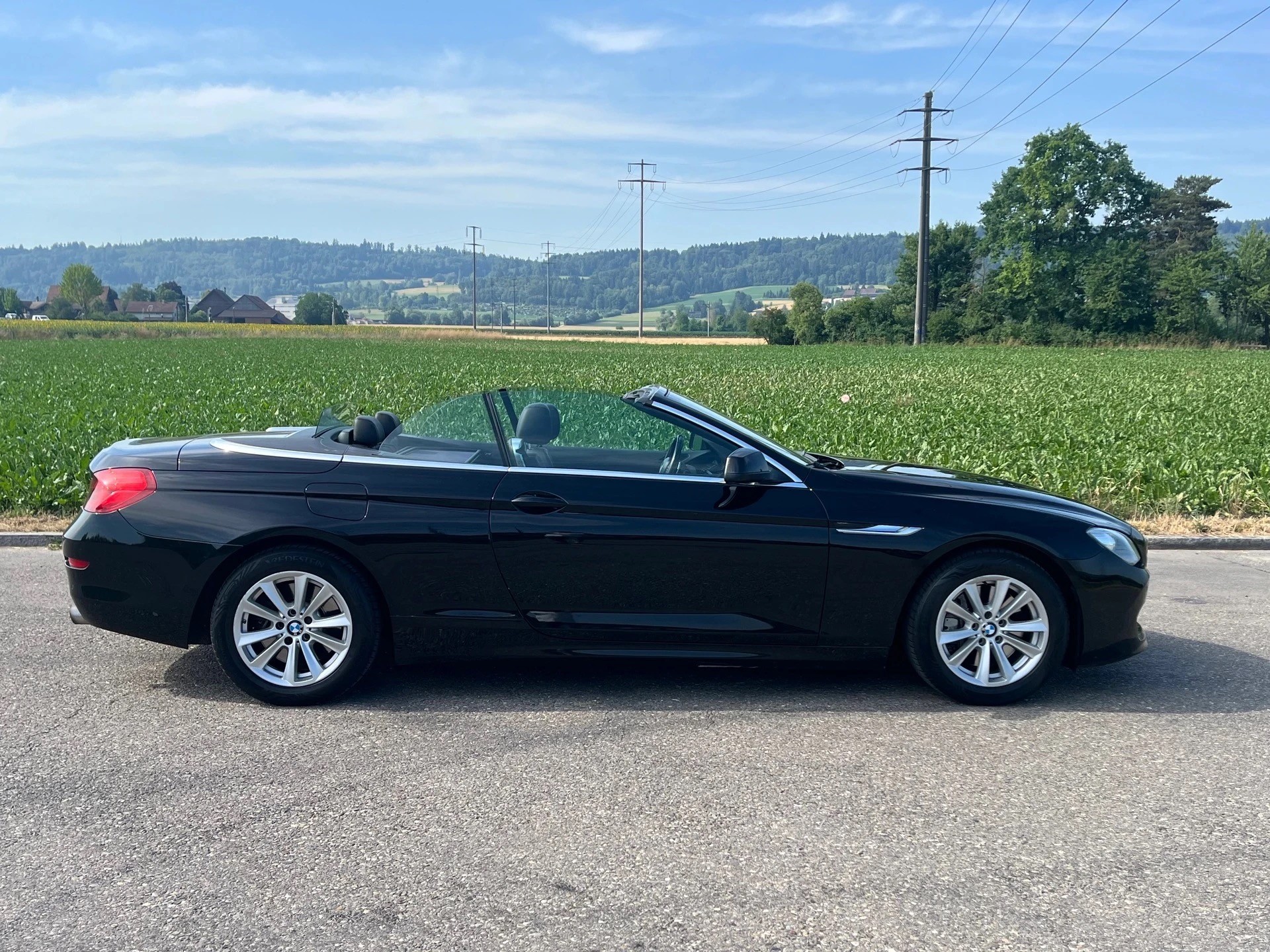 BMW 640i Cabrio-image-1
