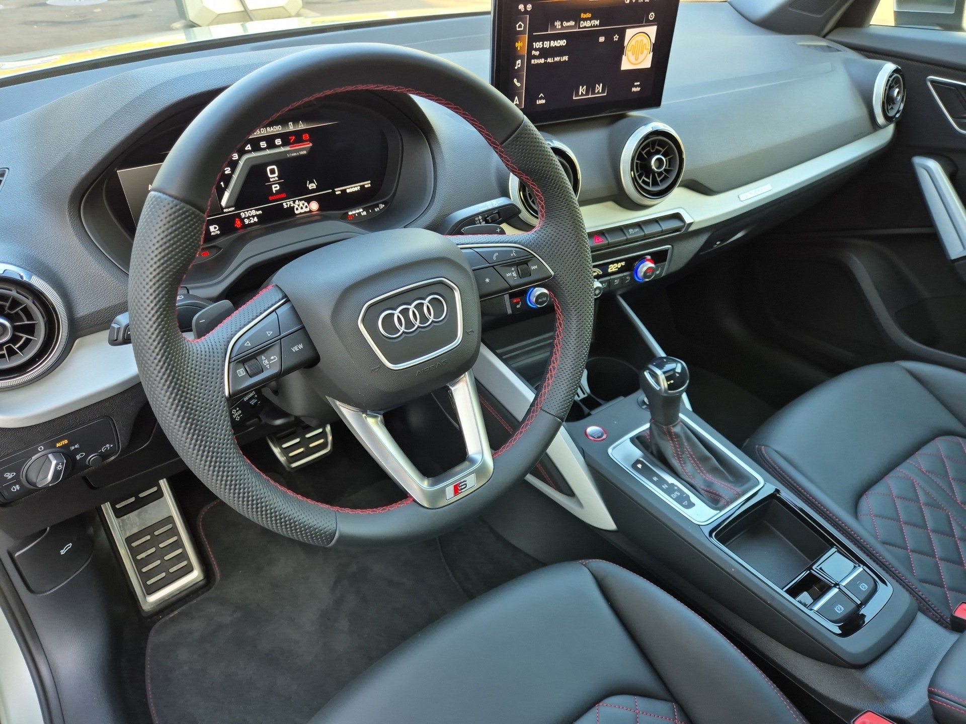 AUDI SQ2 TFSI quattro S-tronic-image-9