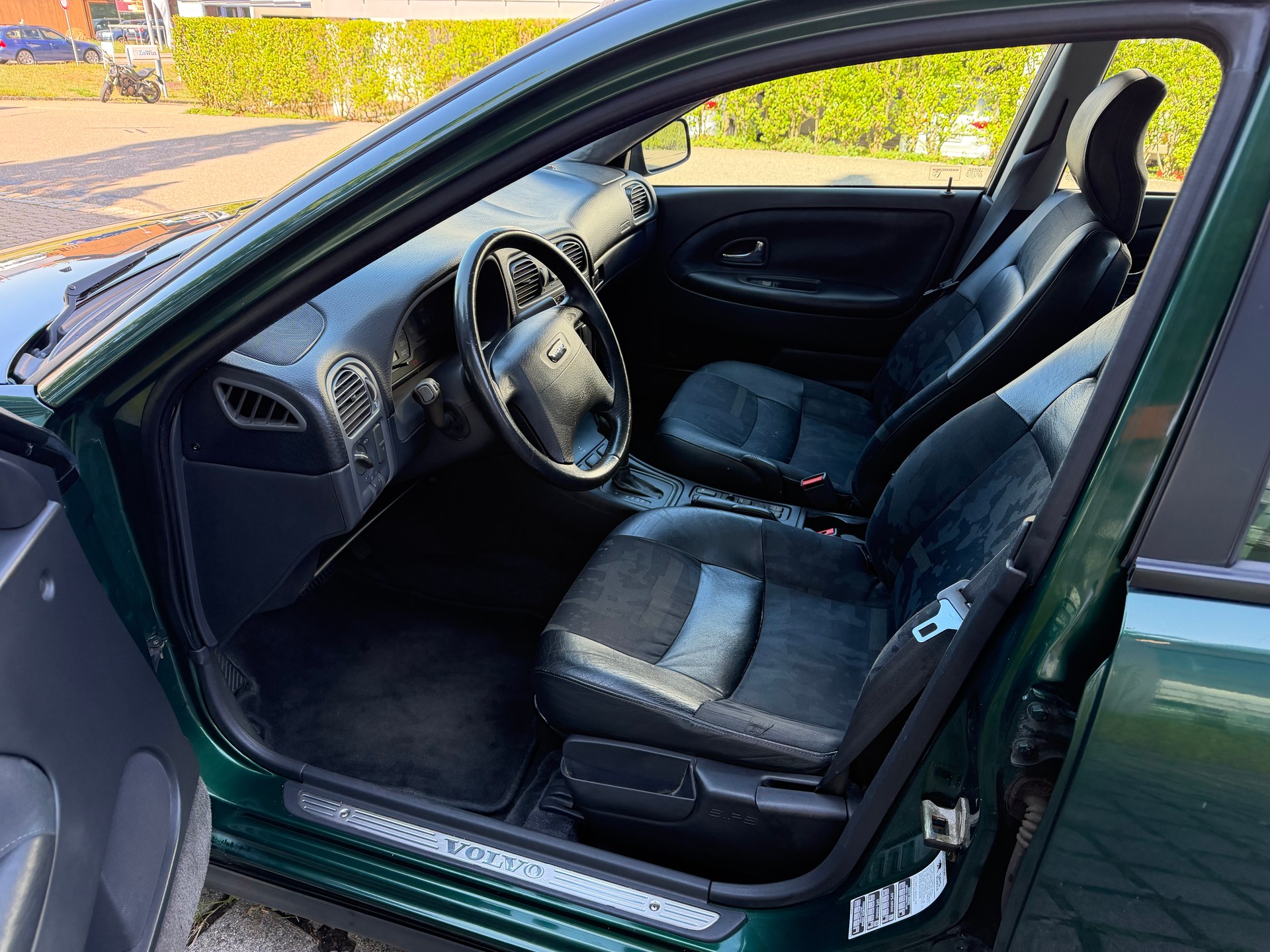VOLVO S40 2.0-image-16