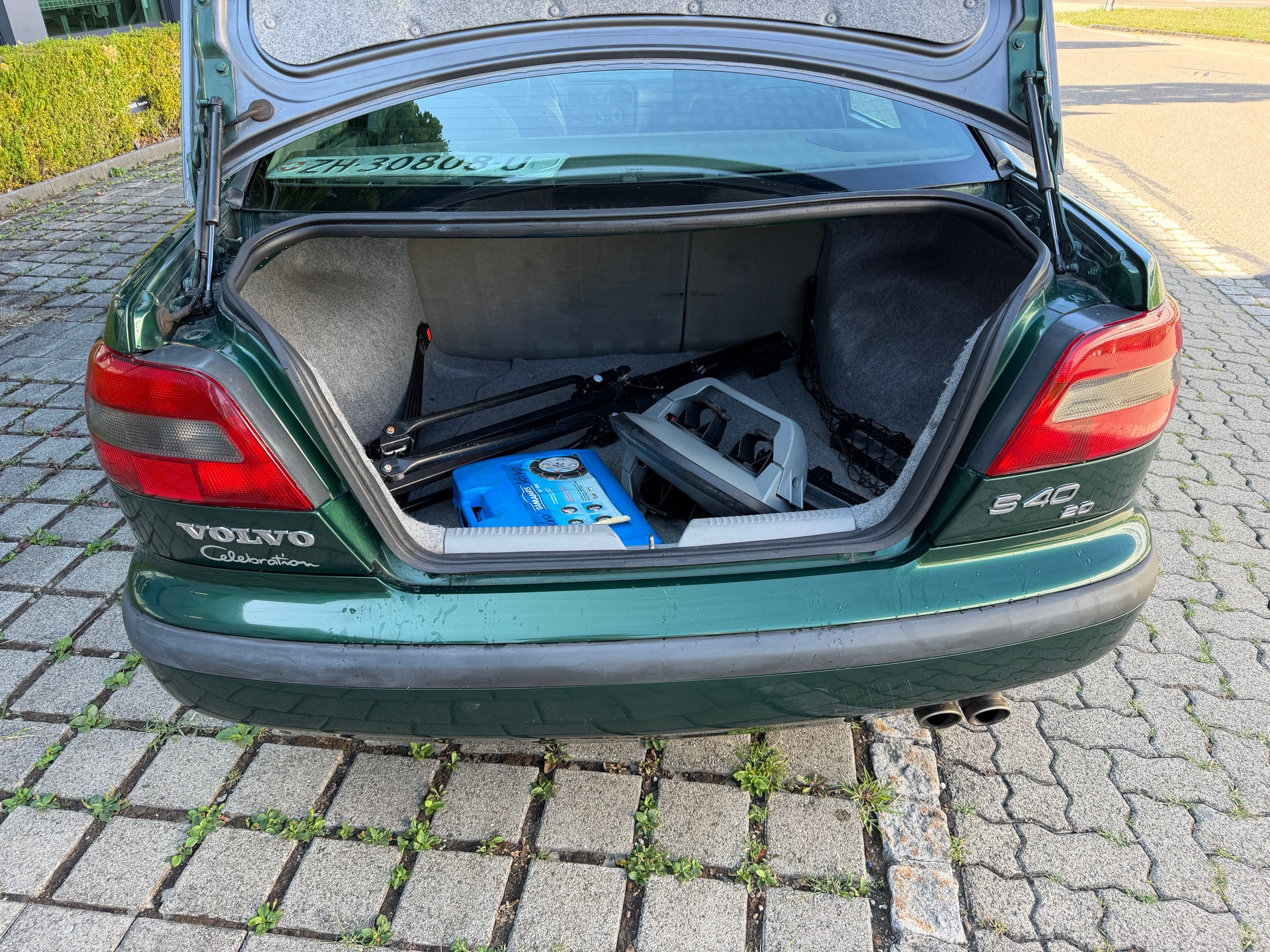 VOLVO S40 2.0-image-8