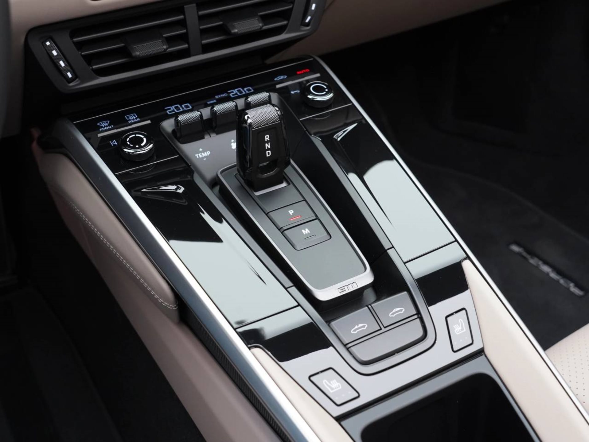 PORSCHE 911 Targa 4S-image-18